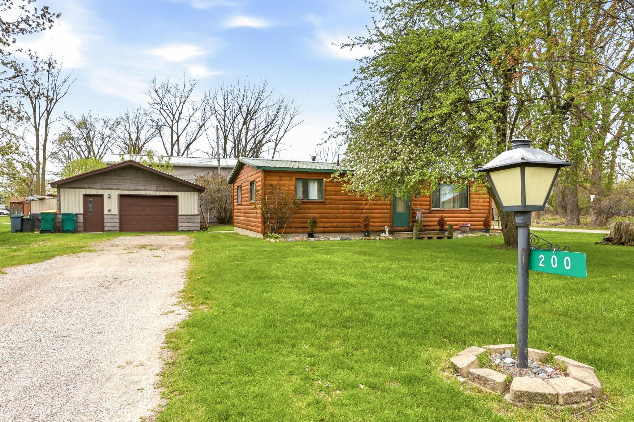 200 Sunrise Property Photo 4