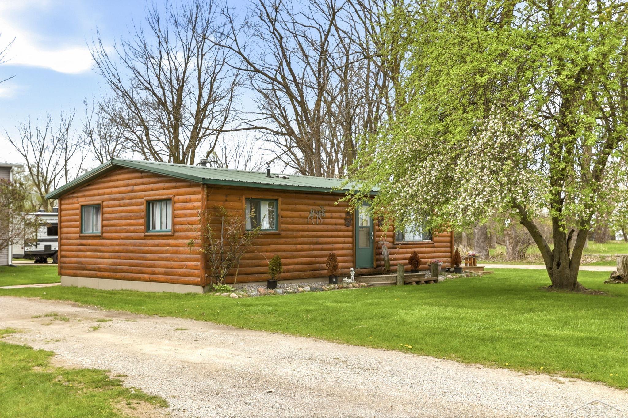 200 Sunrise Property Photo 5