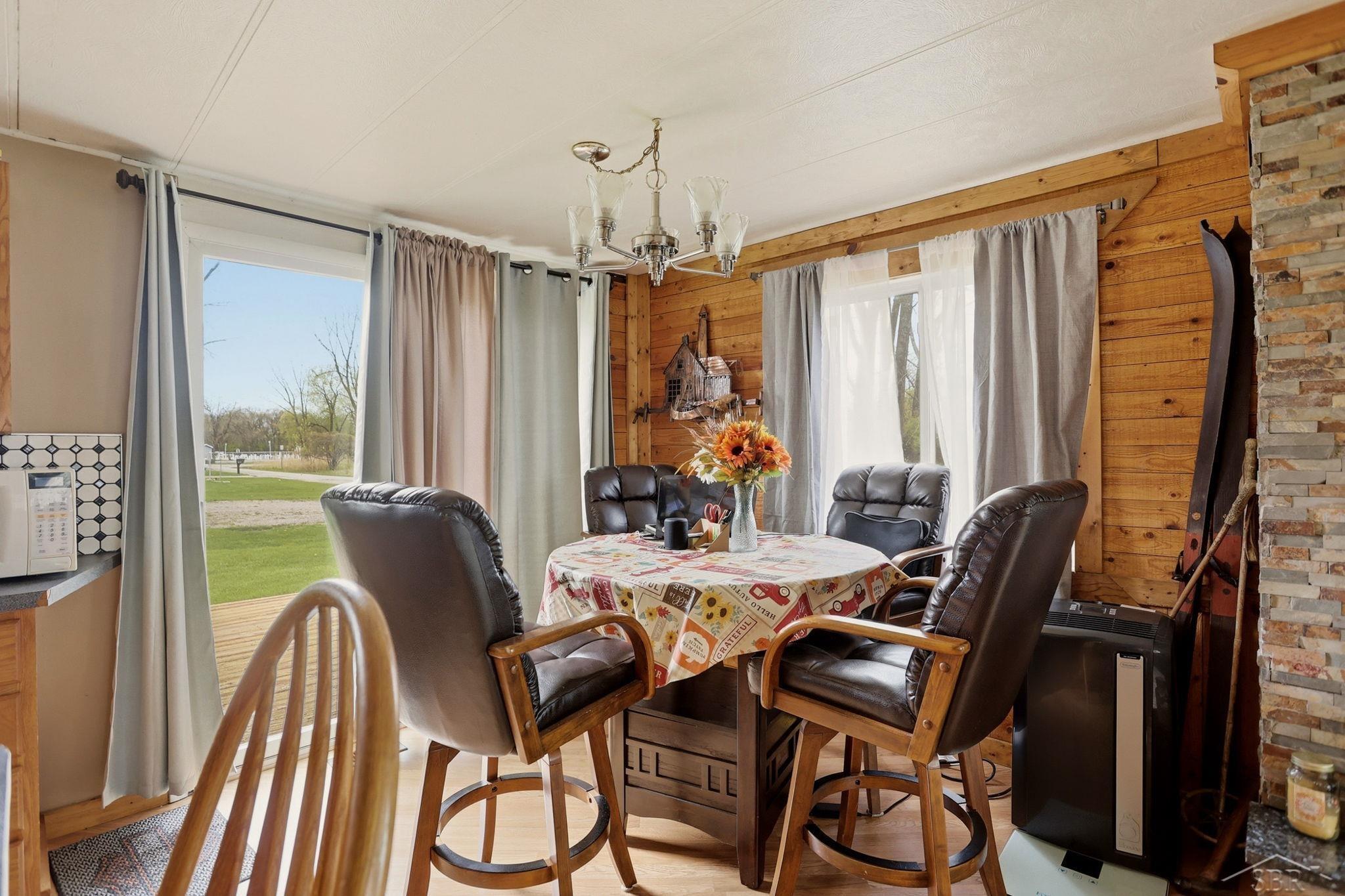 200 Sunrise Property Photo 17