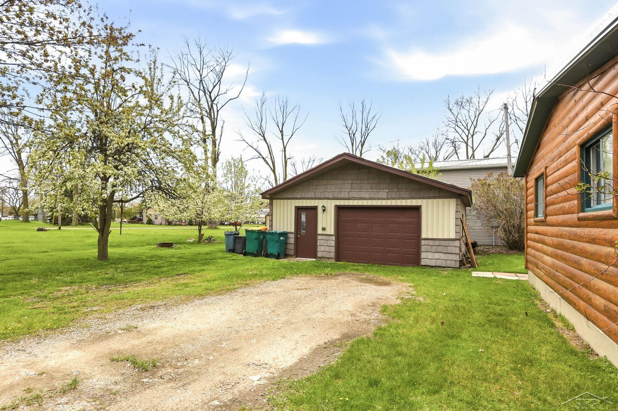 200 Sunrise Property Photo 26