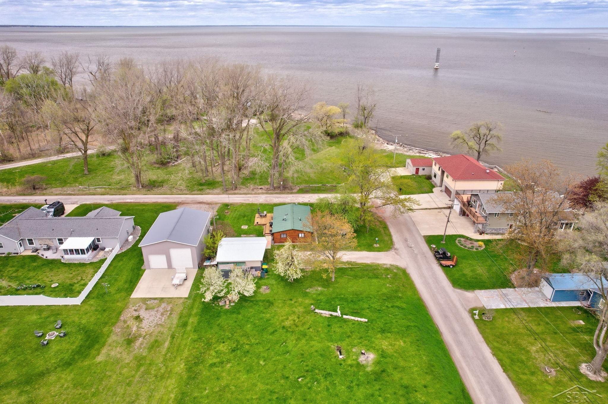 200 Sunrise Property Photo 43