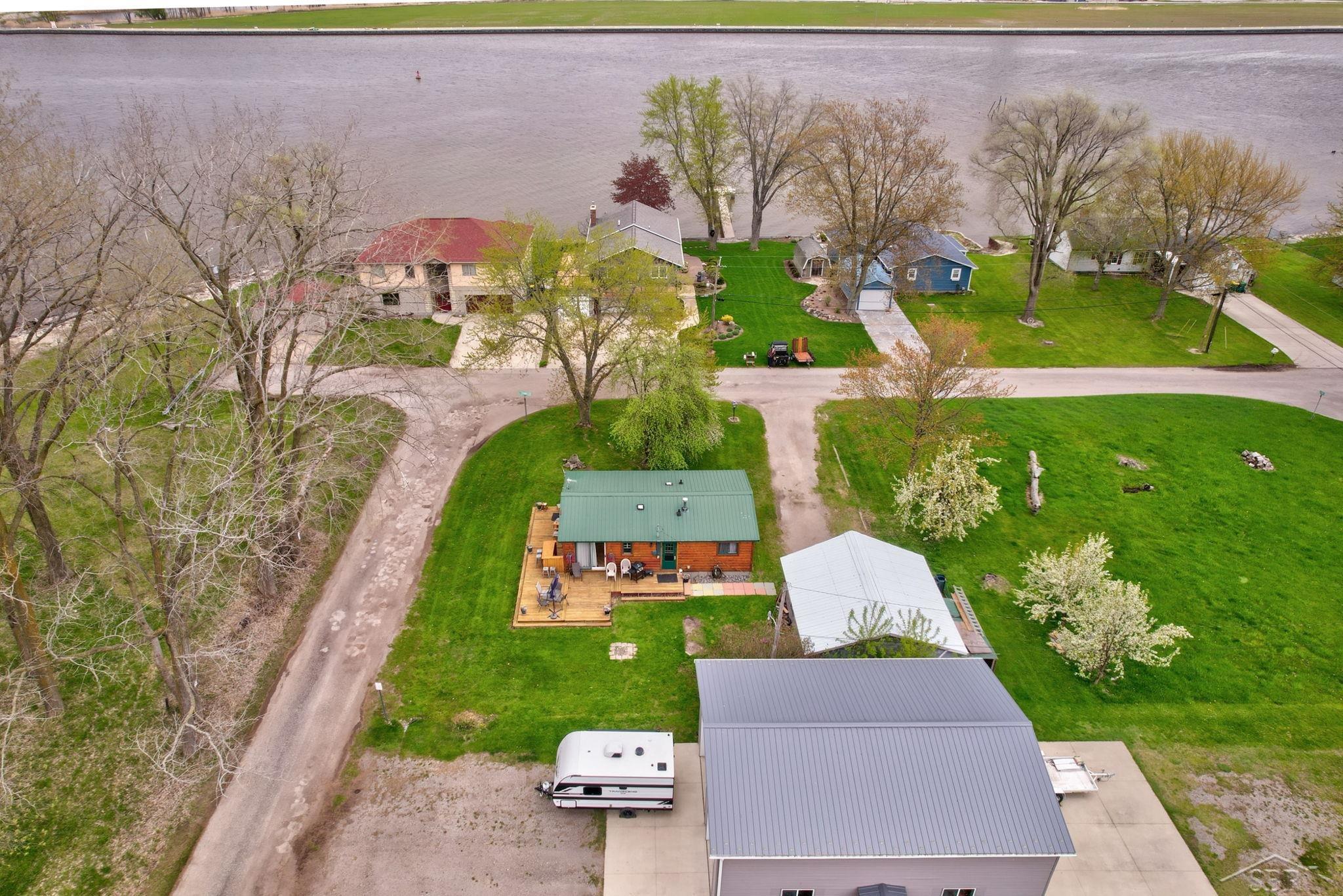 200 Sunrise Property Photo 48