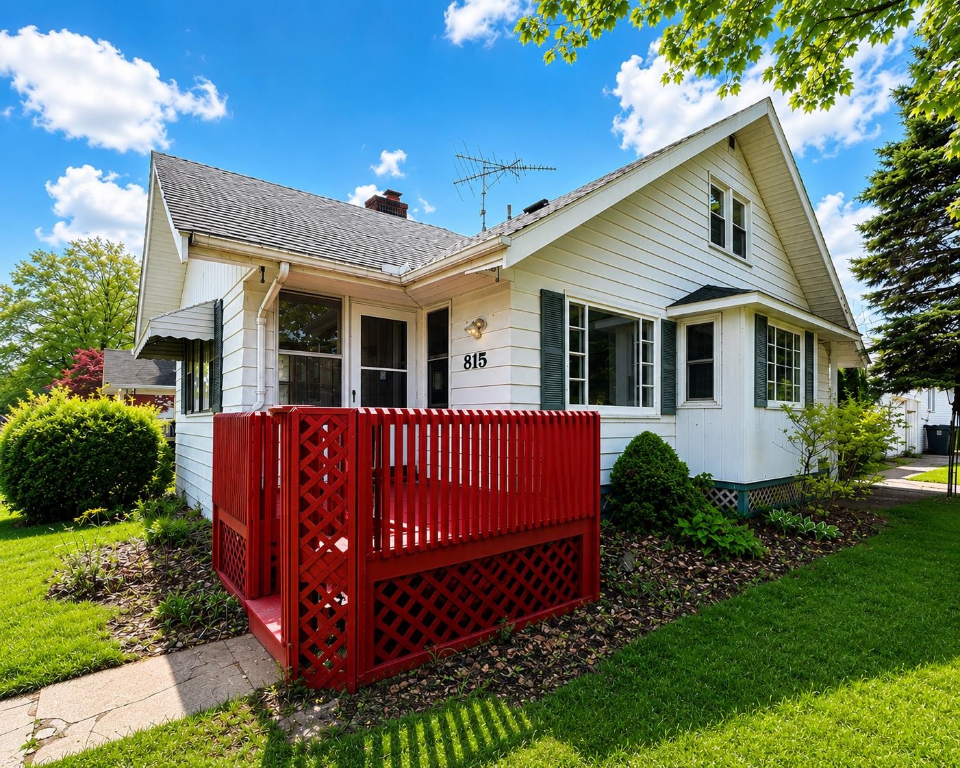 815 Marquette Street Property Photo 1