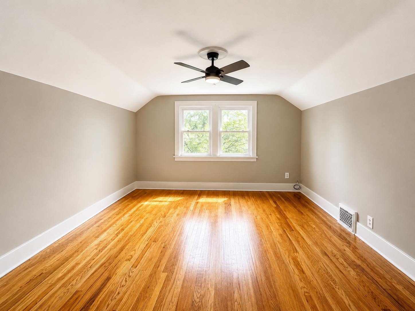 815 Marquette Street Property Photo 8