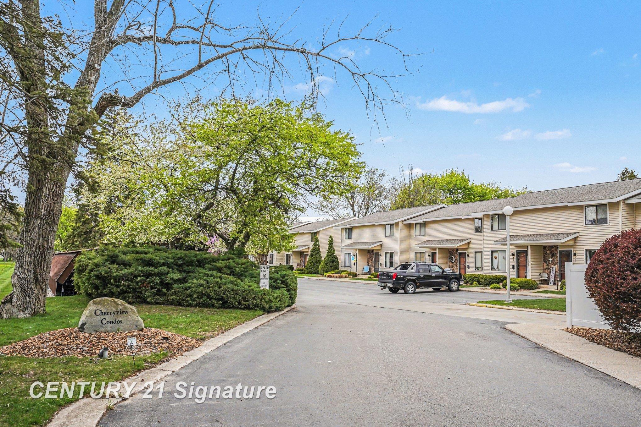309 Cherryview Drive Property Photo 1