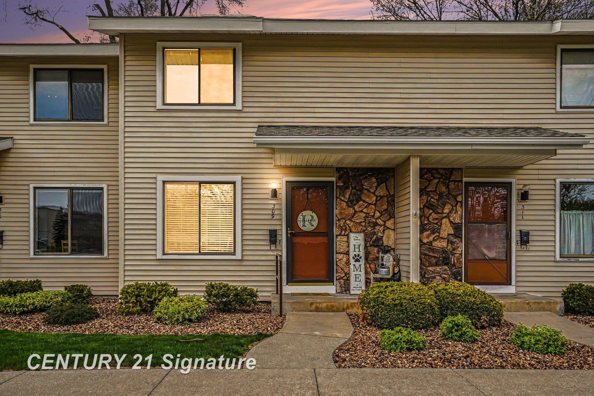 309 Cherryview Drive Property Photo 2