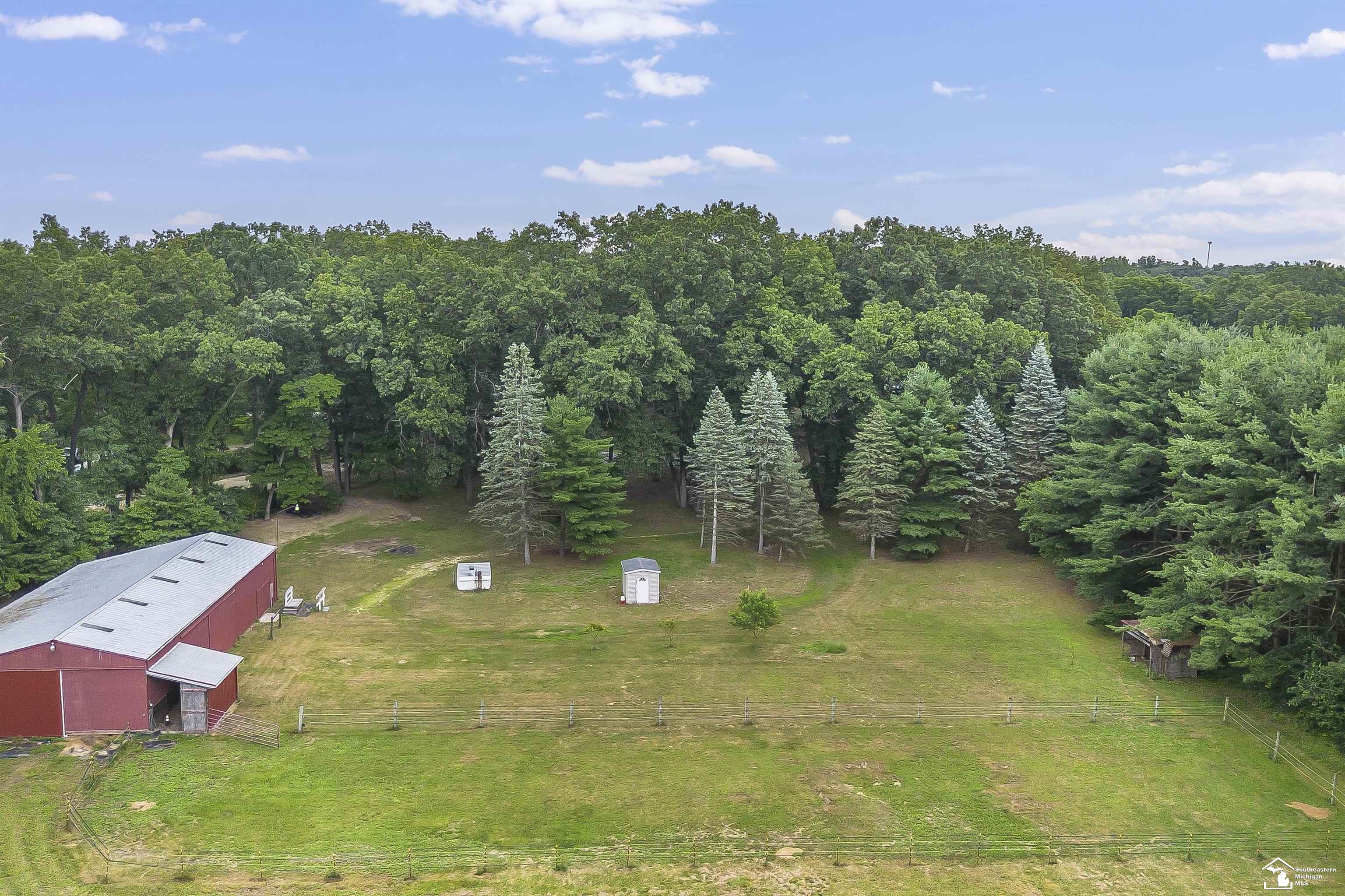 2600 Meanwell Road Property Photo 4