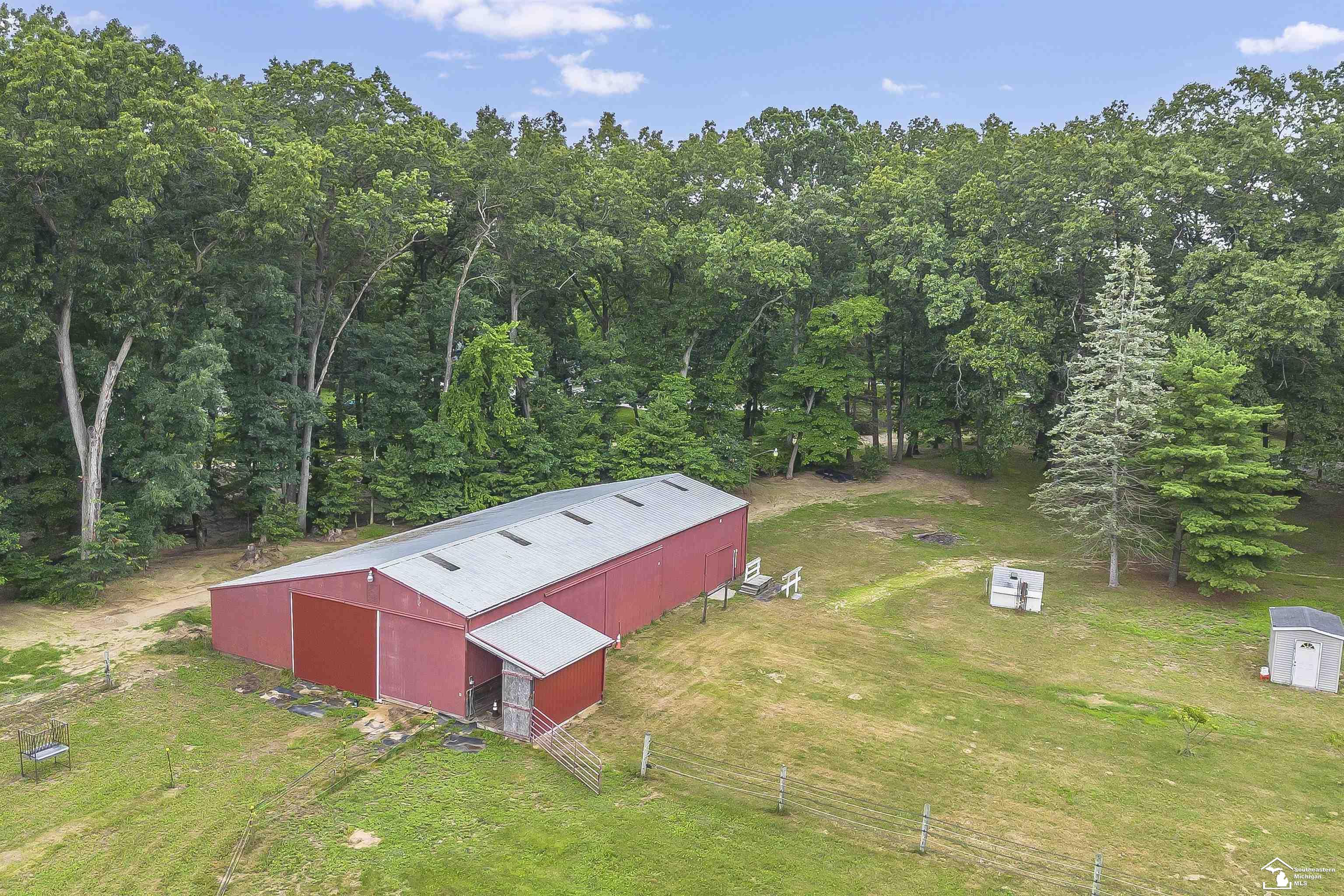 2600 Meanwell Road Property Photo 6
