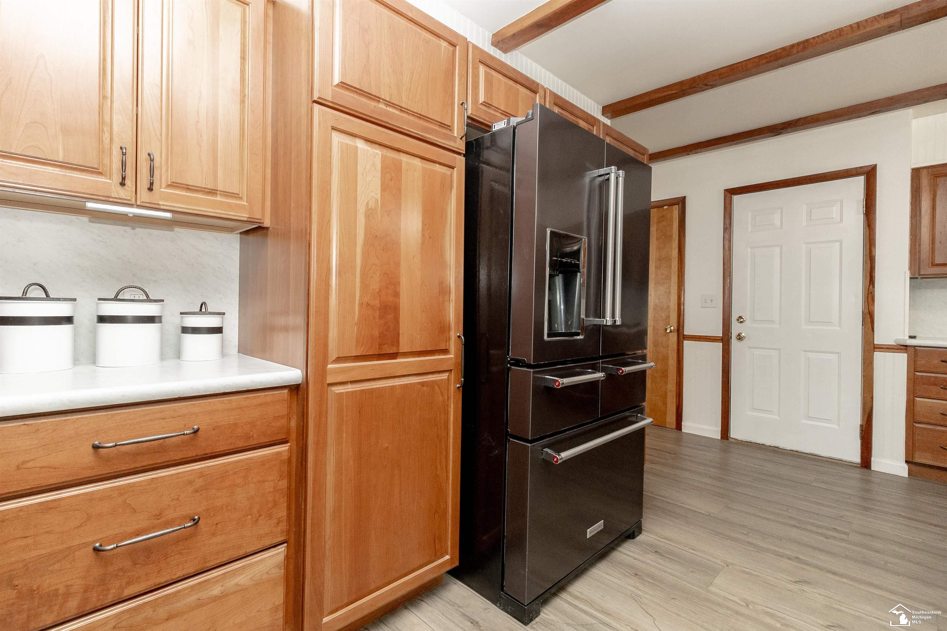 2600 Meanwell Road Property Photo 8