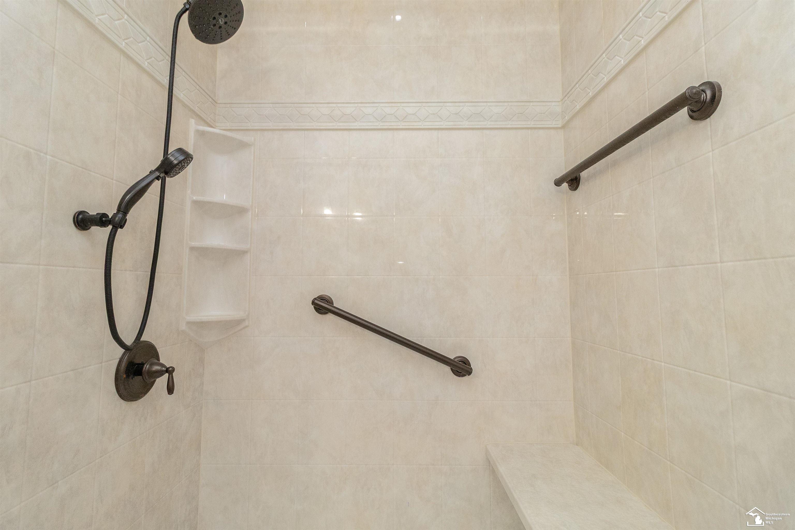 2600 Meanwell Road Property Photo 15