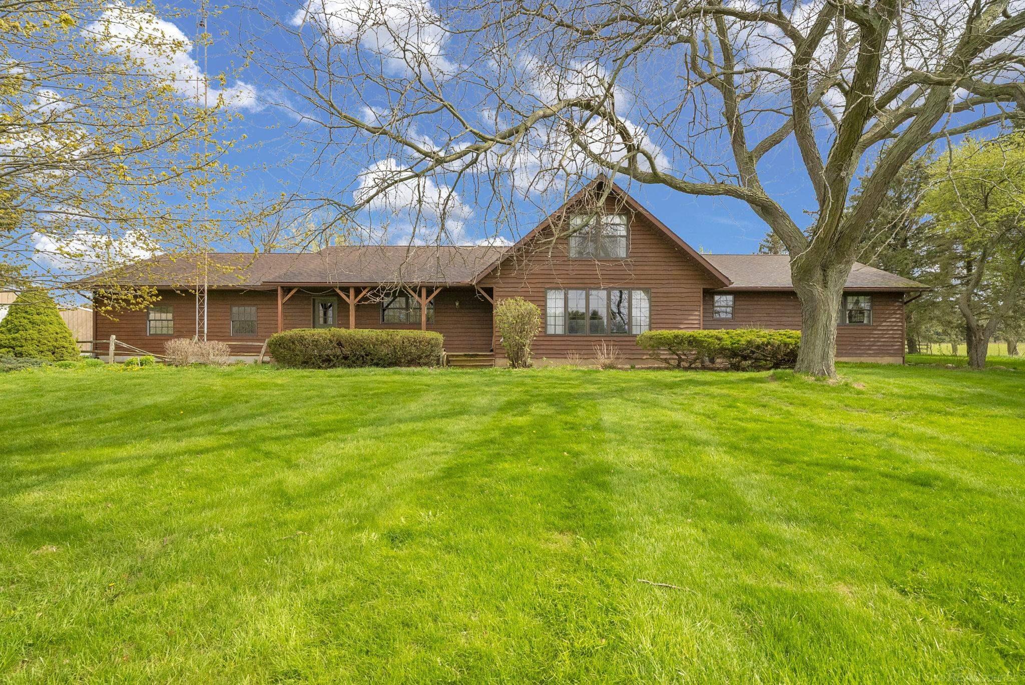 5800 Deckerville Road Property Photo 1