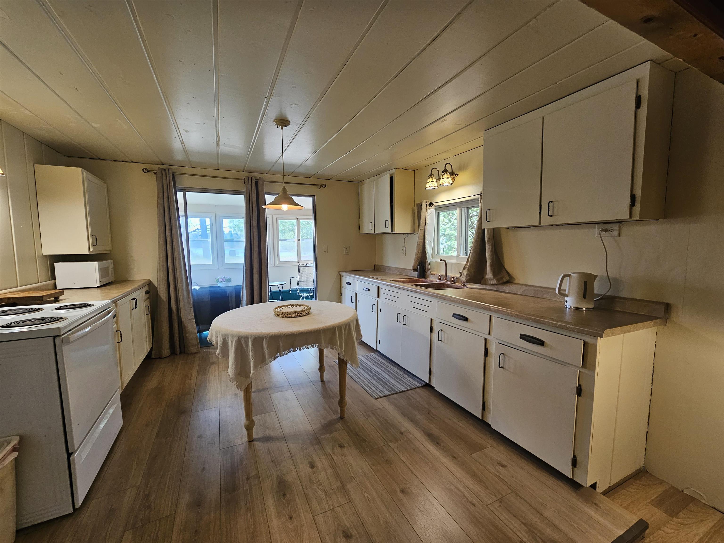 6644 Carpenter Road Property Photo 3