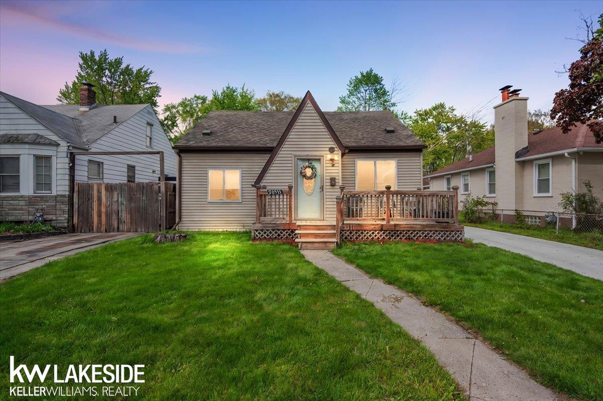 20511 Kenosha Street Property Photo 1