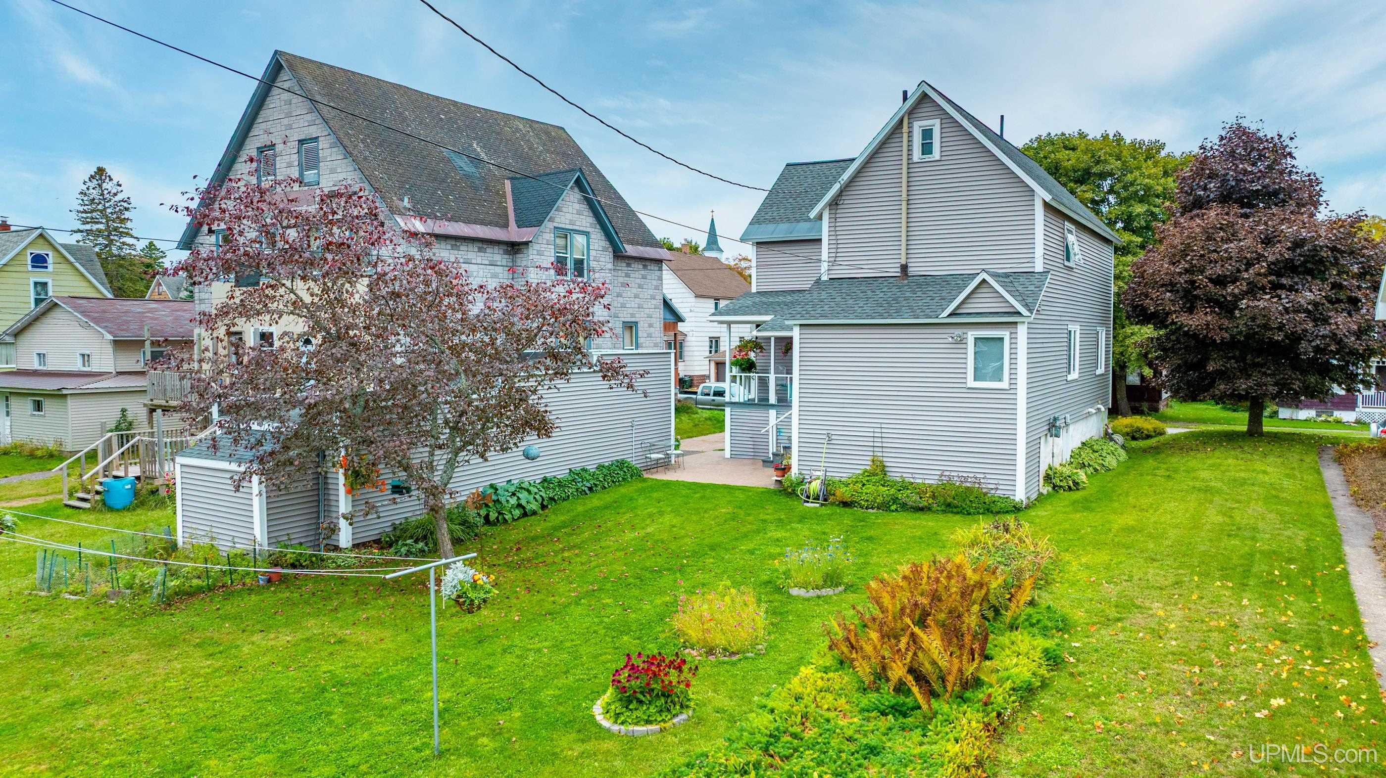 118 Iroquois Street Property Photo 2
