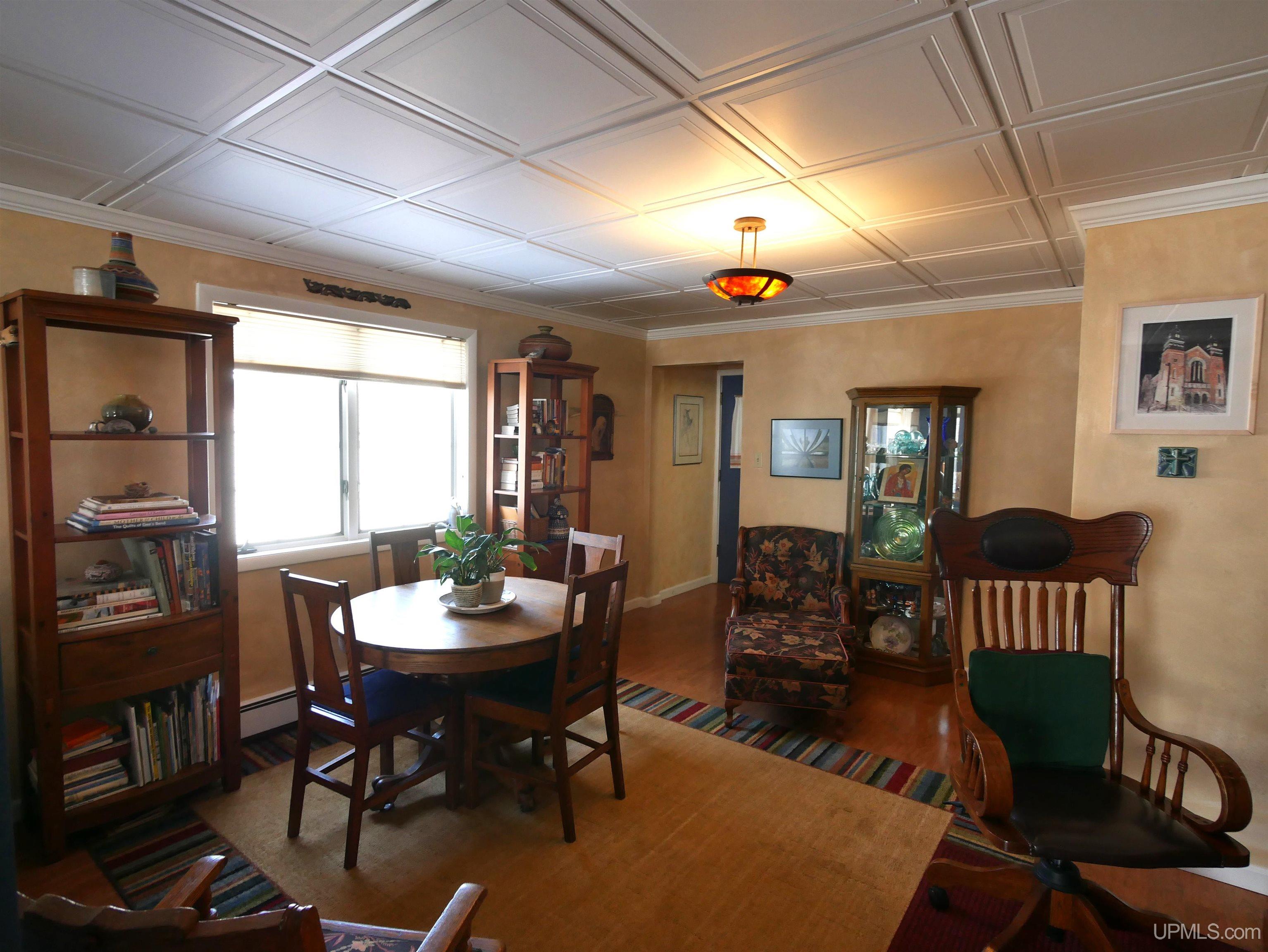 118 Iroquois Street Property Photo 8