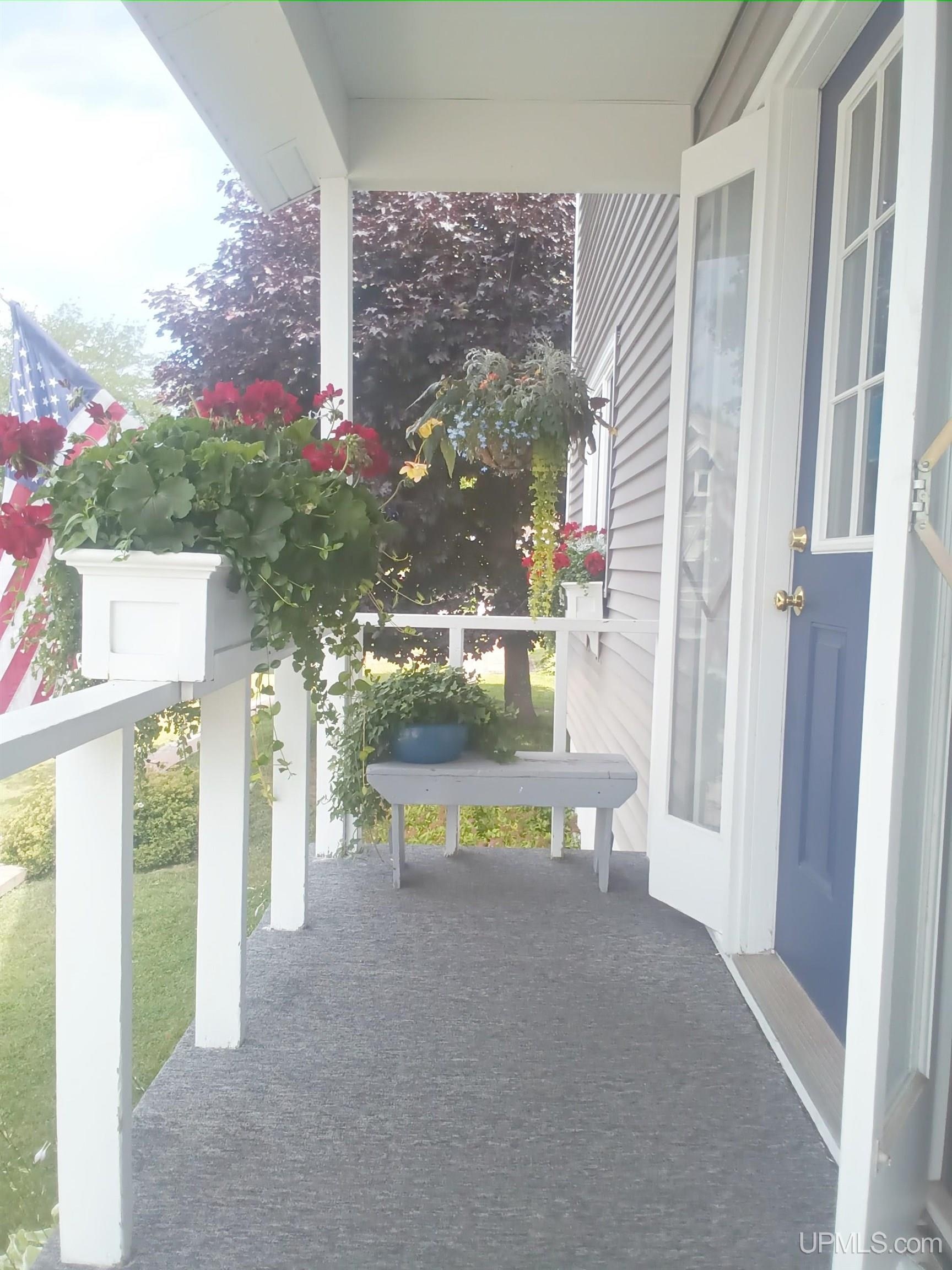118 Iroquois Street Property Photo 17