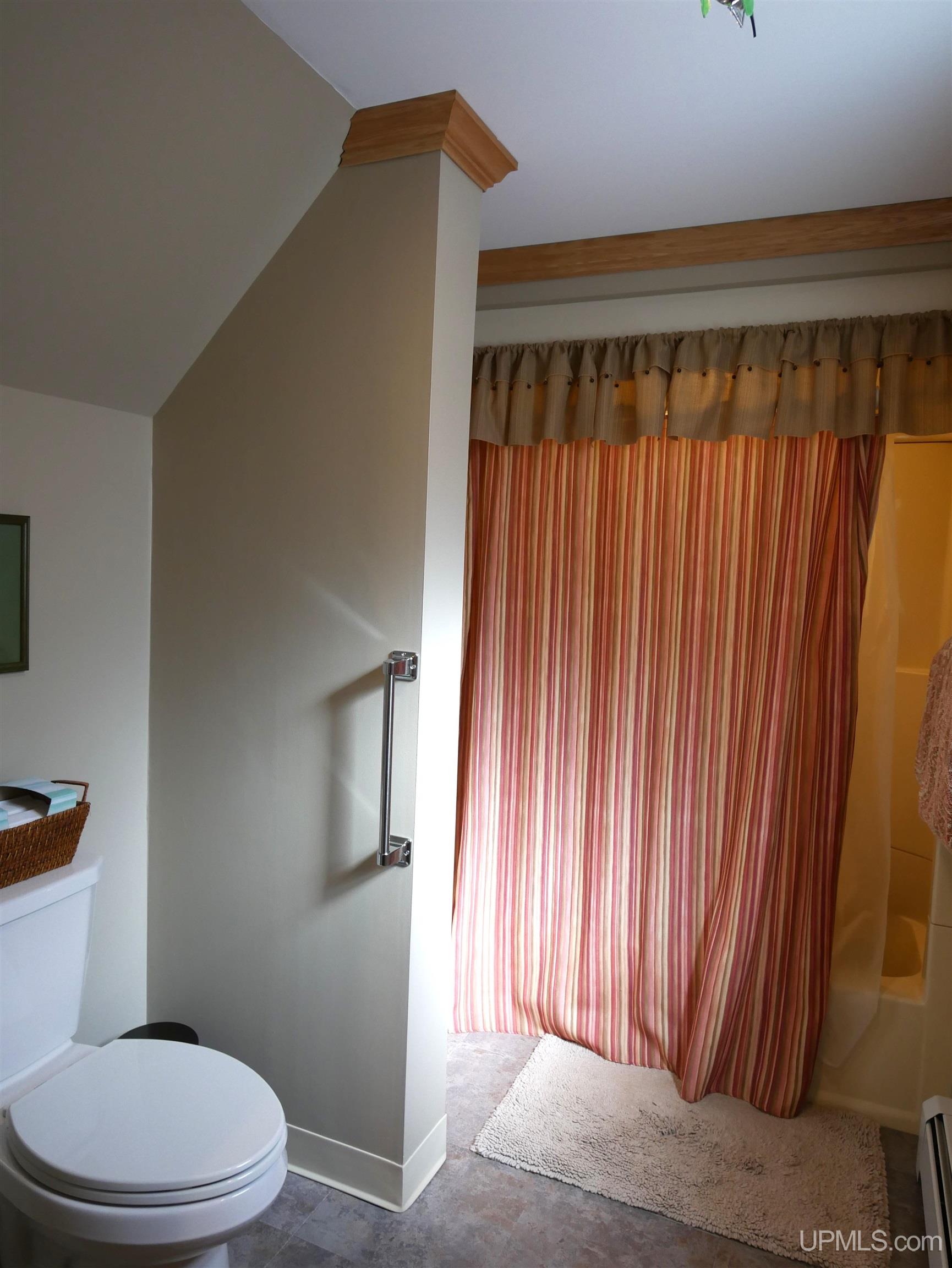 118 Iroquois Street Property Photo 18