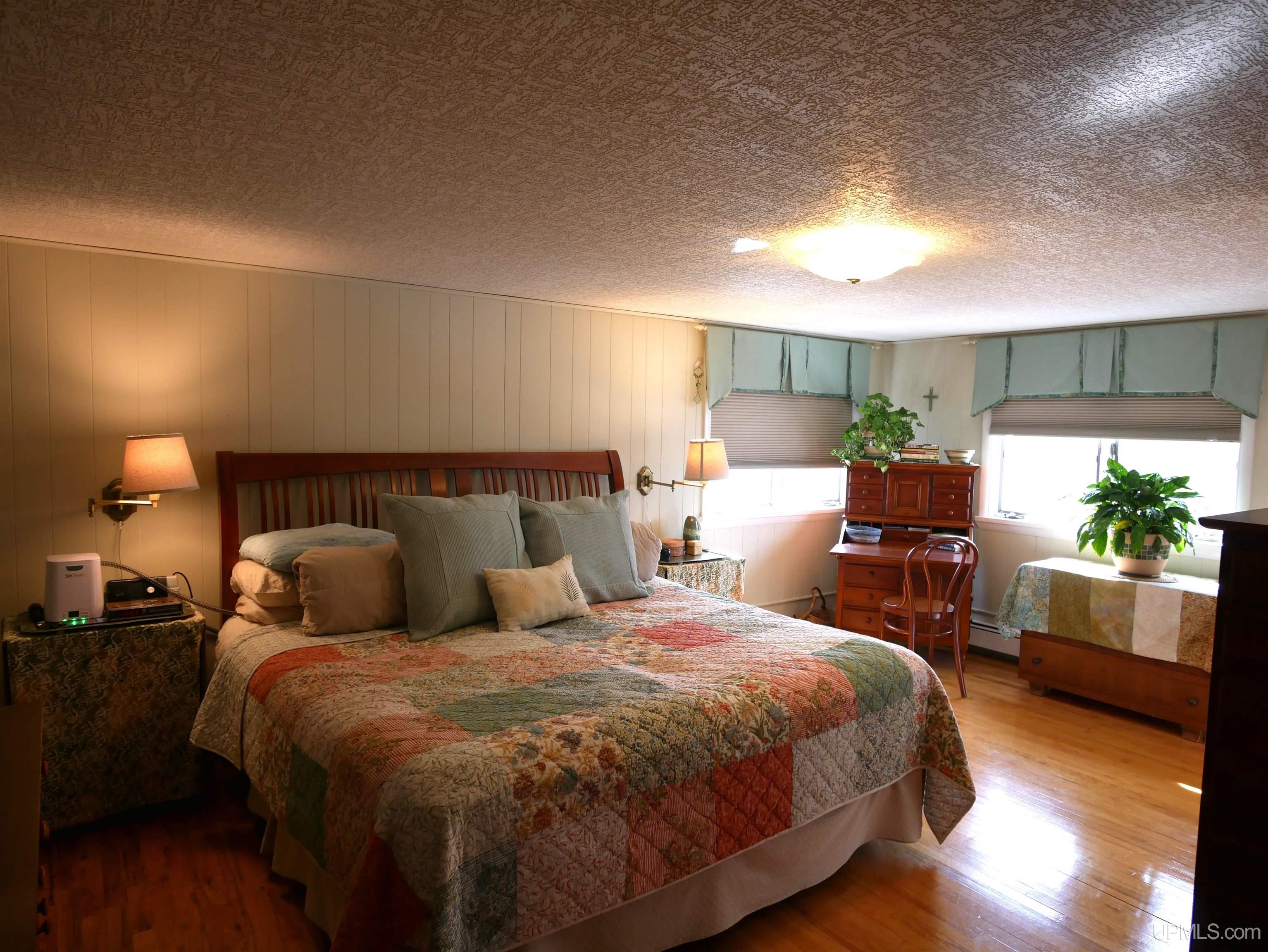 118 Iroquois Street Property Photo 22