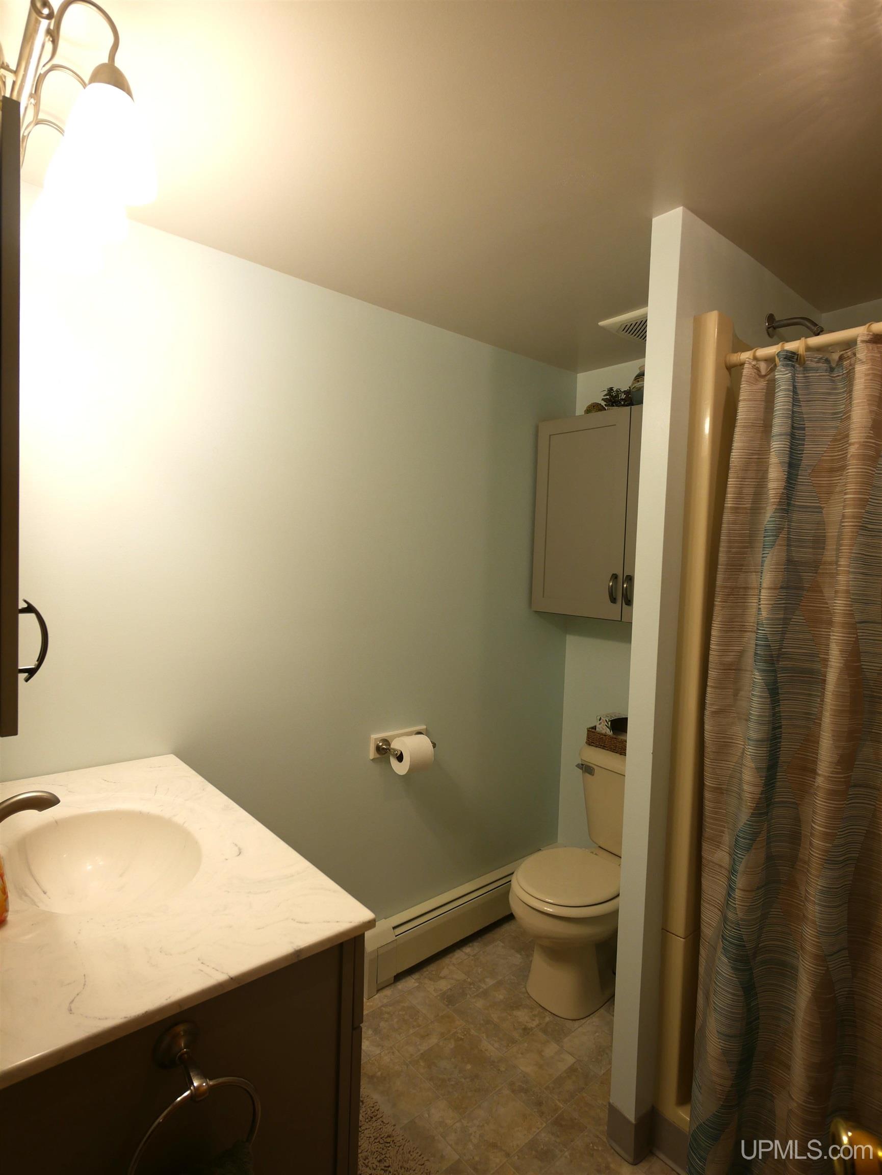 118 Iroquois Street Property Photo 34