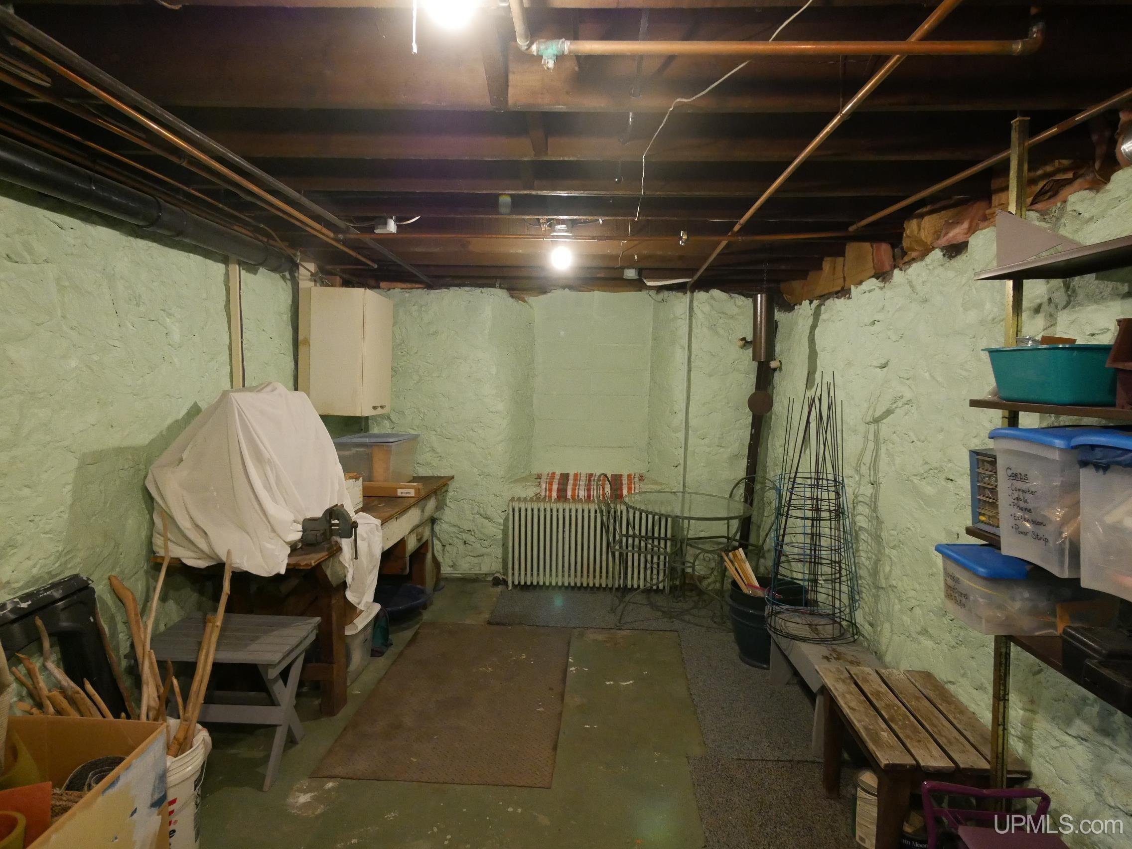 118 Iroquois Street Property Photo 38