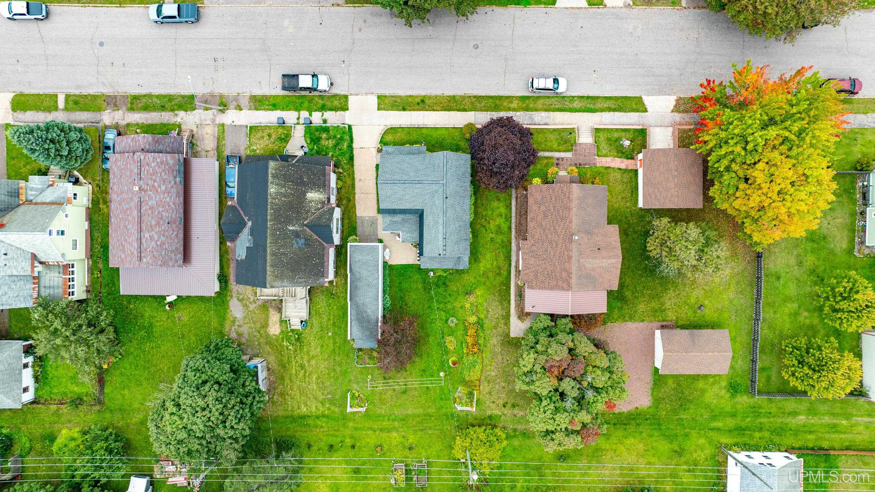 118 Iroquois Street Property Photo 44