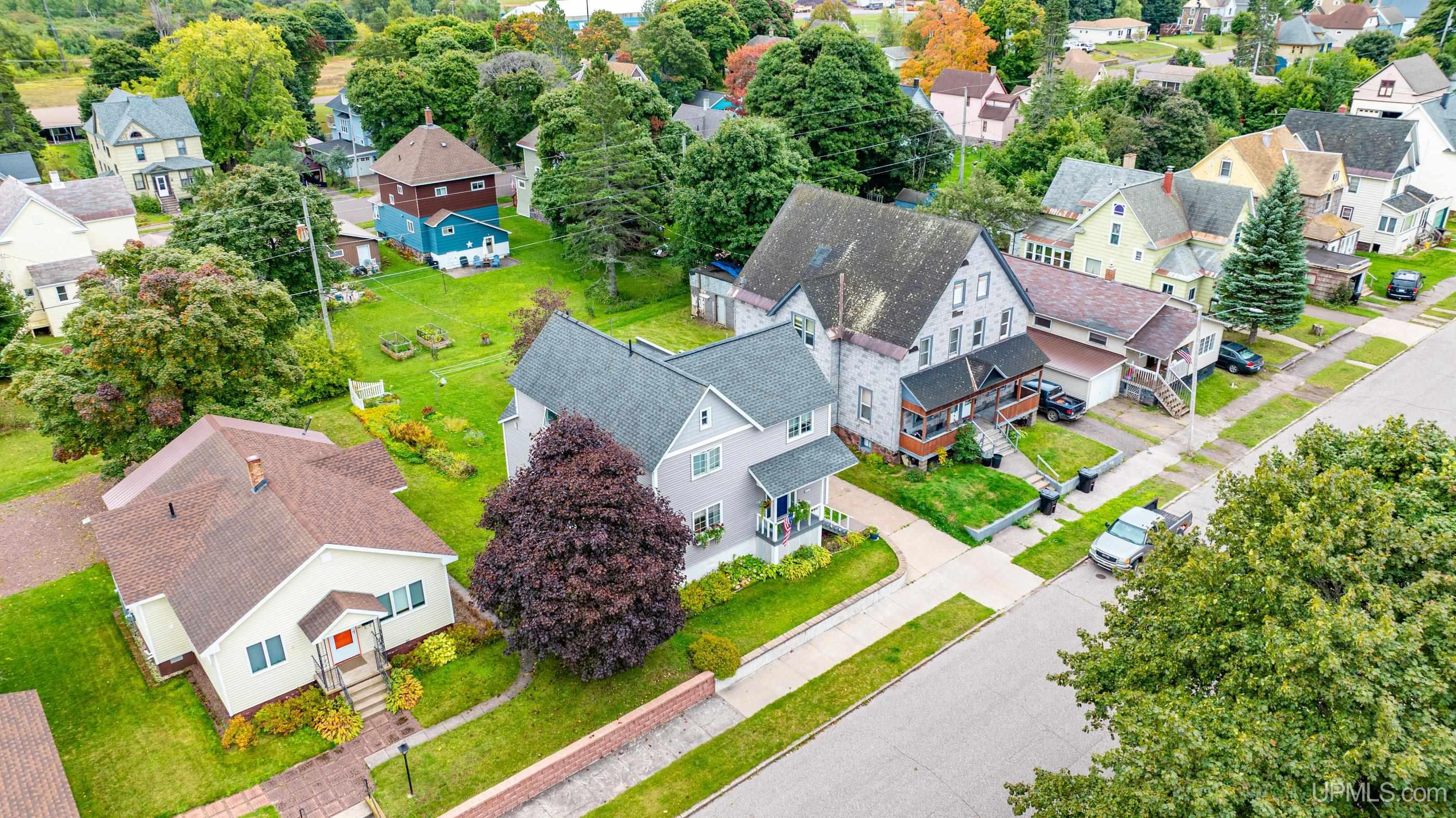 118 Iroquois Street Property Photo 46