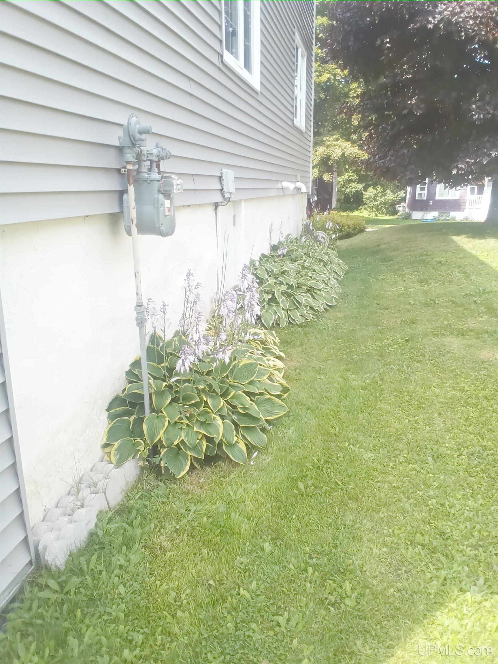 118 Iroquois Street Property Photo 57