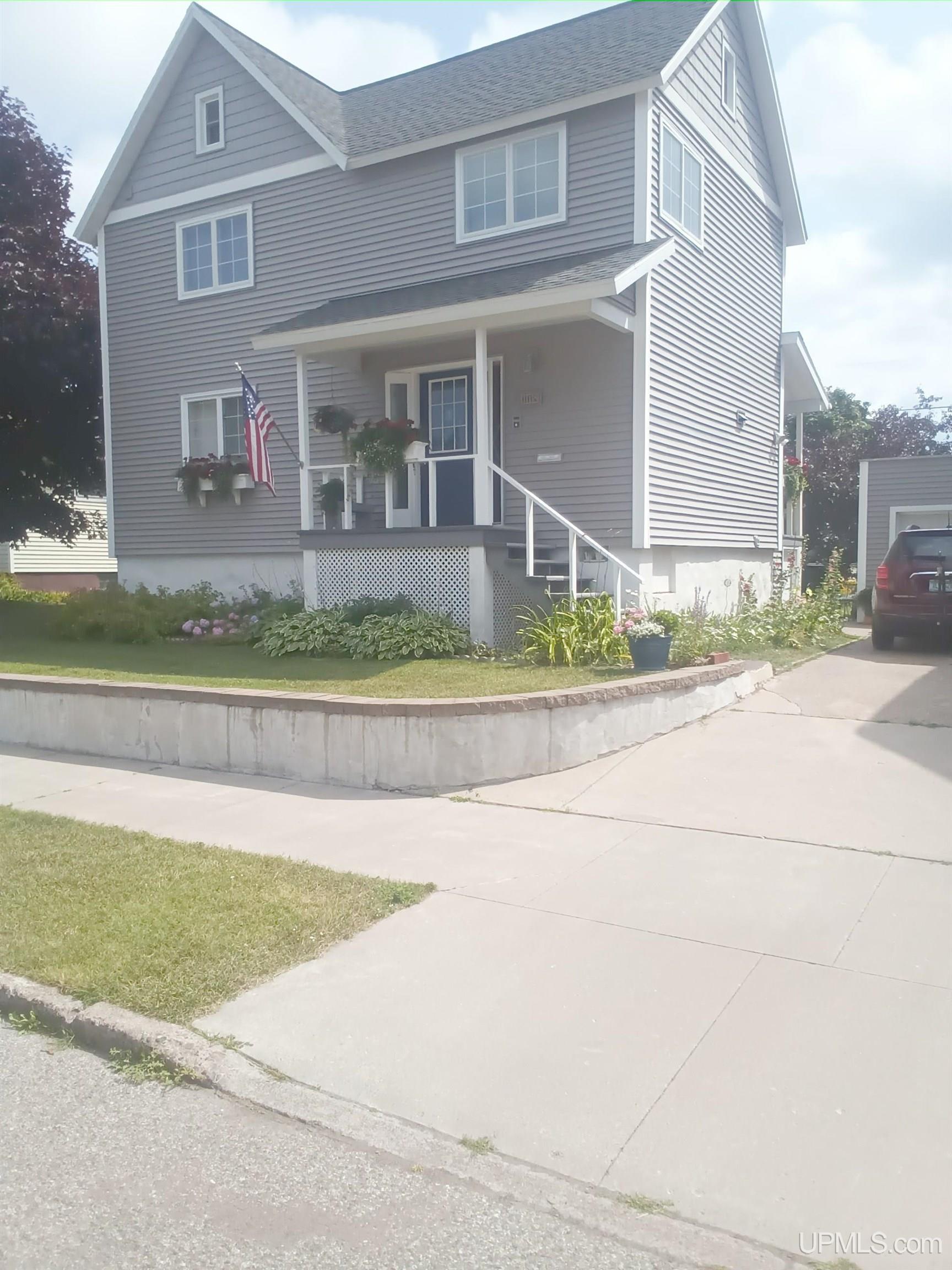 118 Iroquois Street Property Photo 60