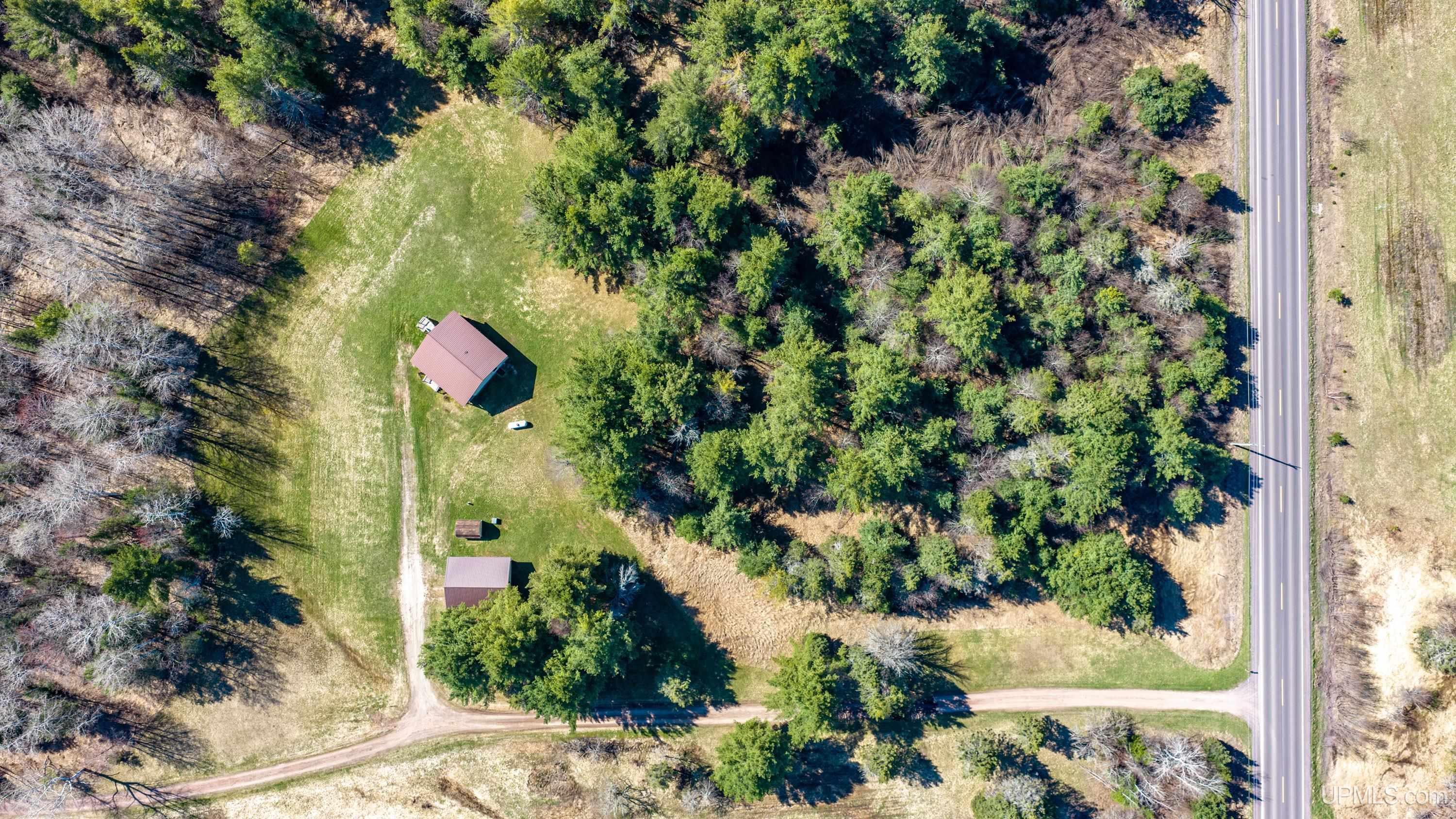 33490 Tapiola Road Property Photo 4