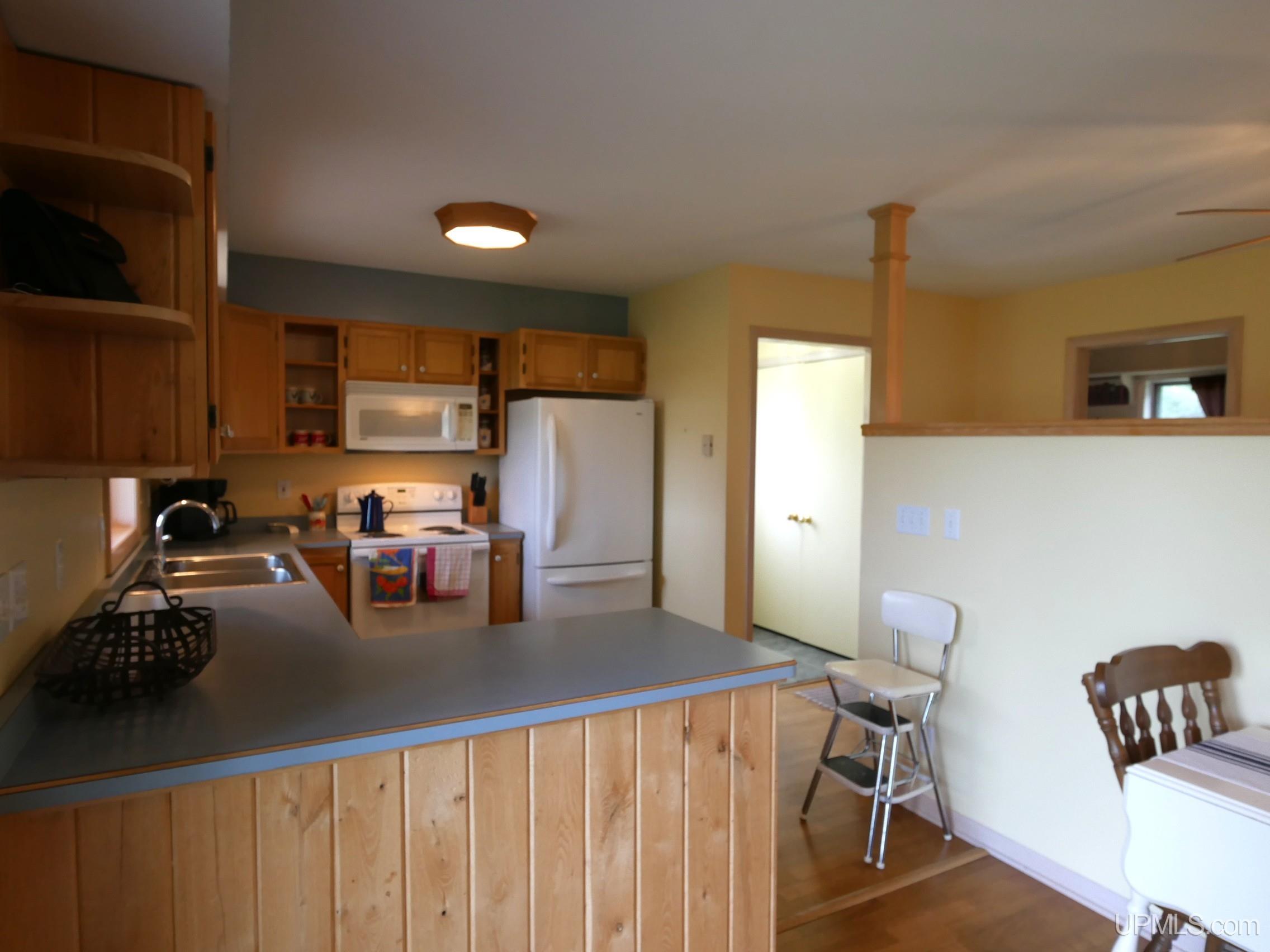 33490 Tapiola Road Property Photo 8