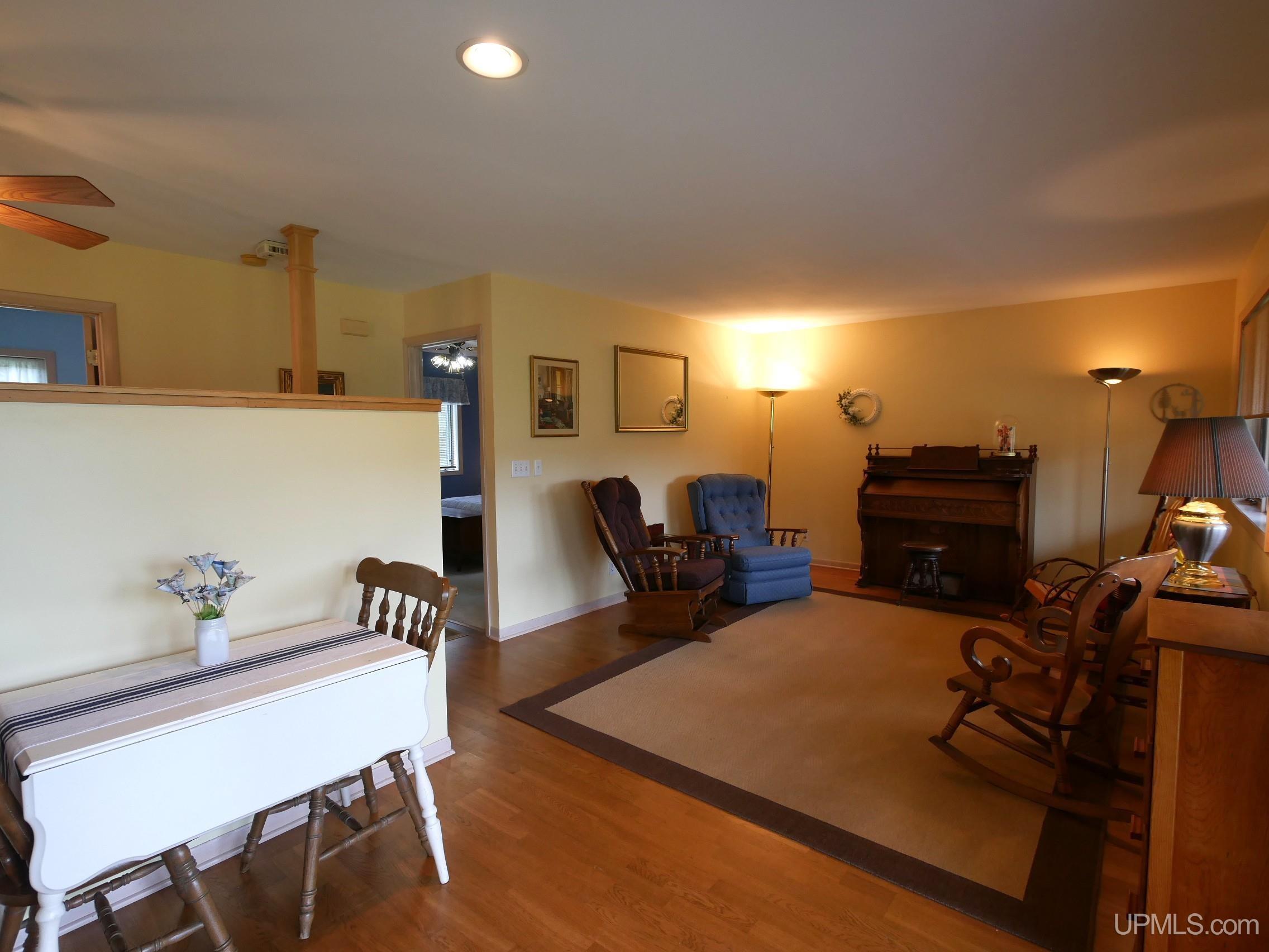 33490 Tapiola Road Property Photo 13