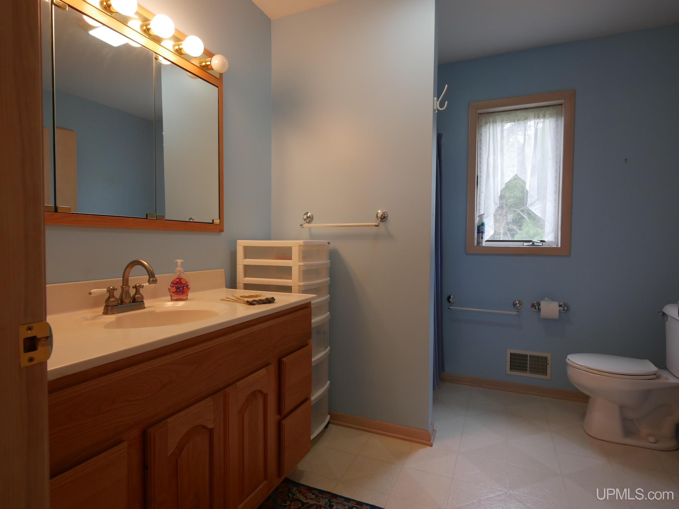 33490 Tapiola Road Property Photo 25