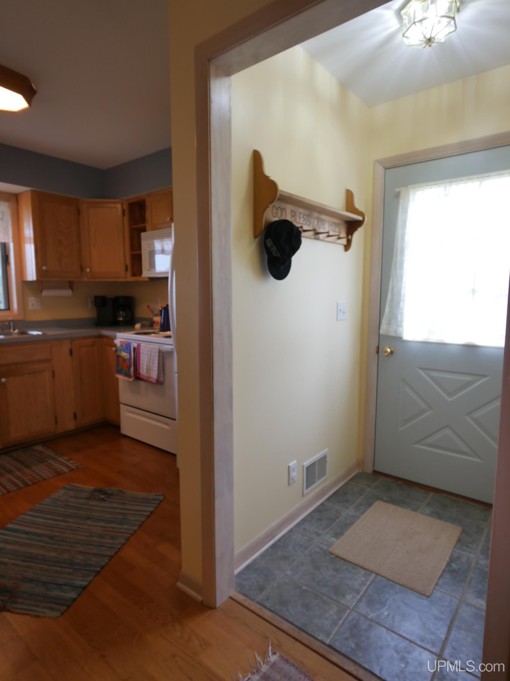 33490 Tapiola Road Property Photo 32