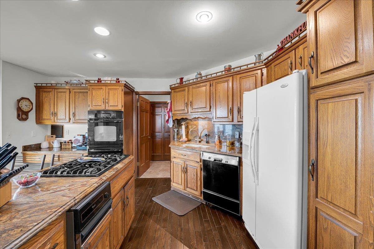 523 Lathrop Avenue Property Photo 34