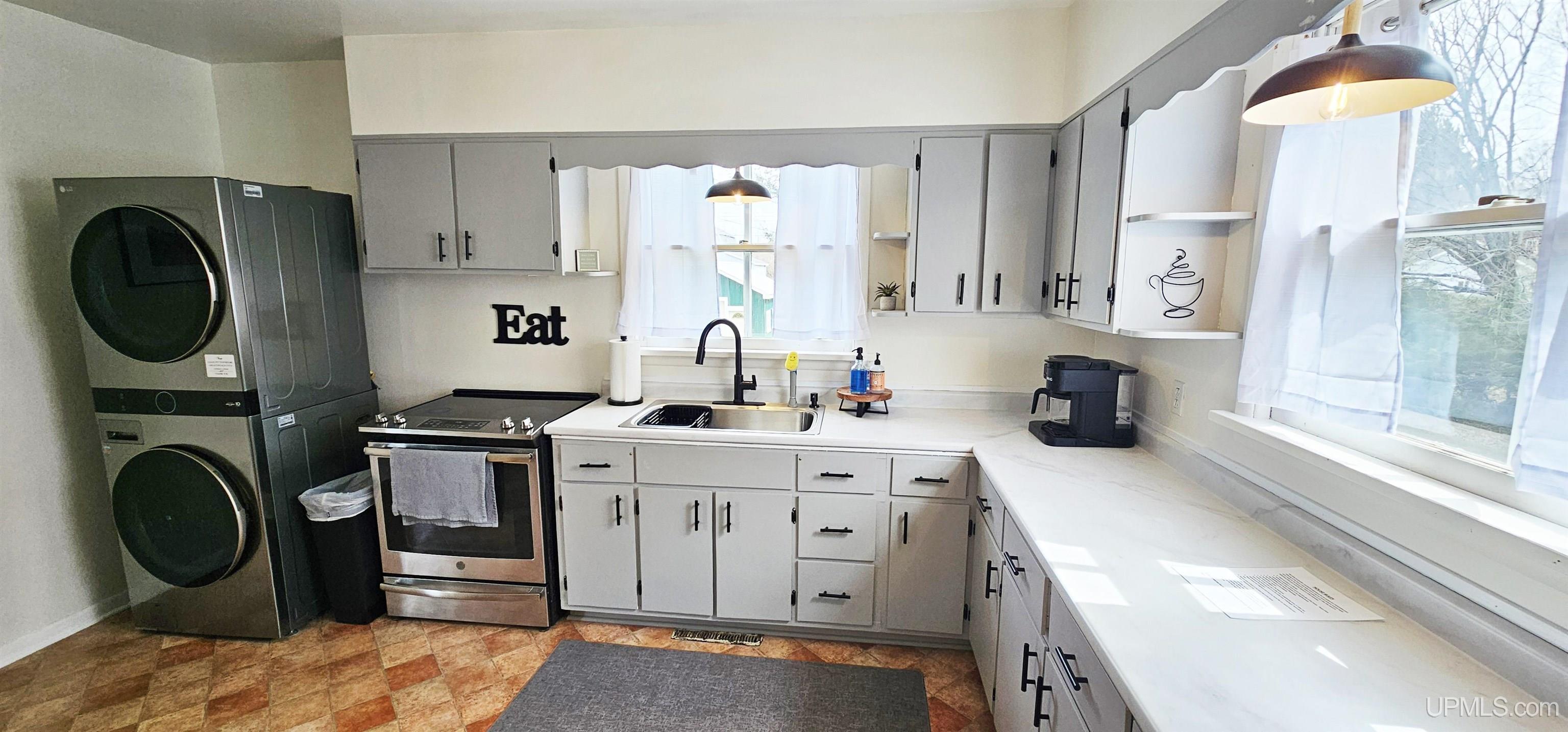 57594 Rockland Street Property Photo 8