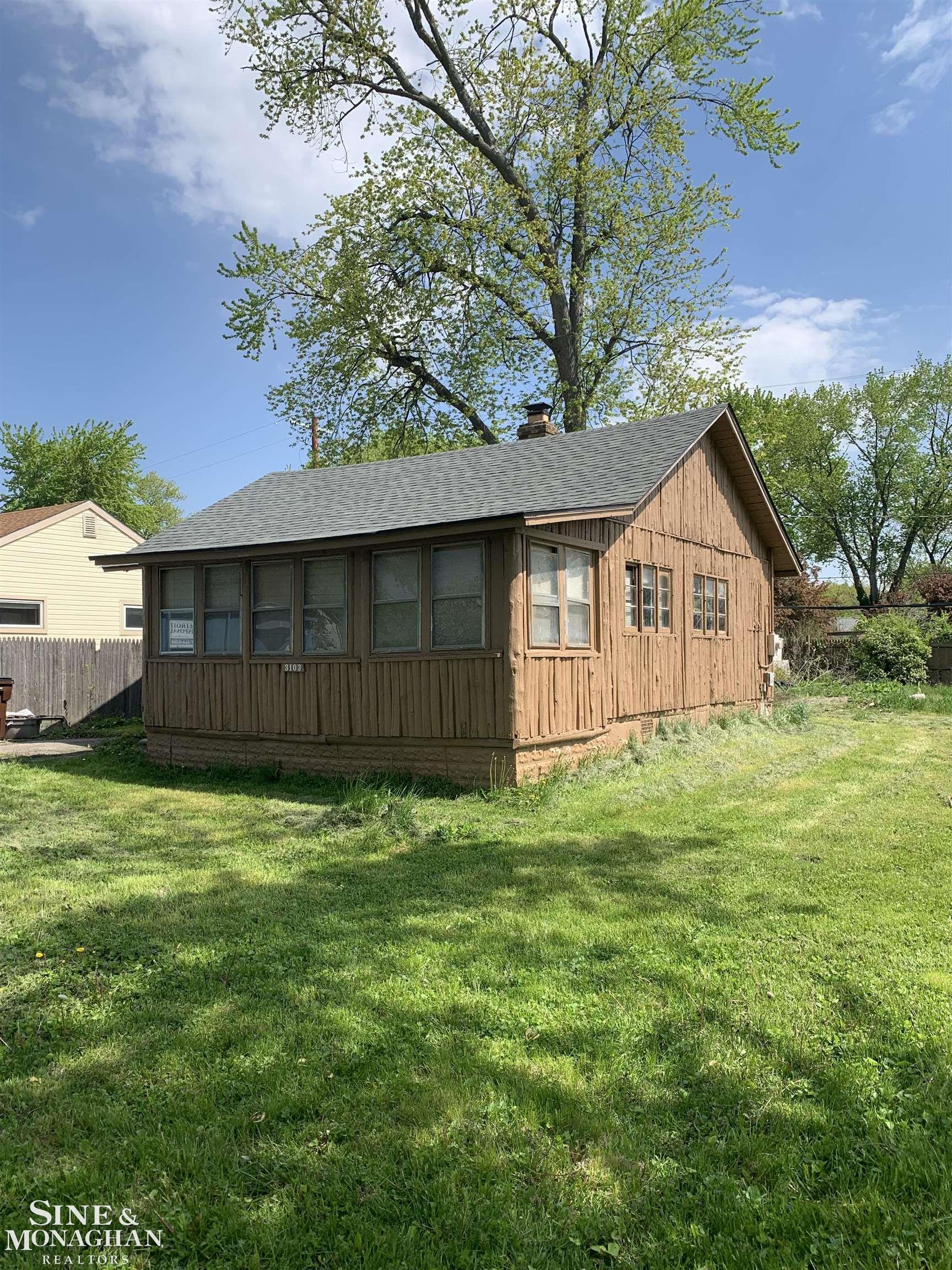 3103 10th Road Property Photo 1