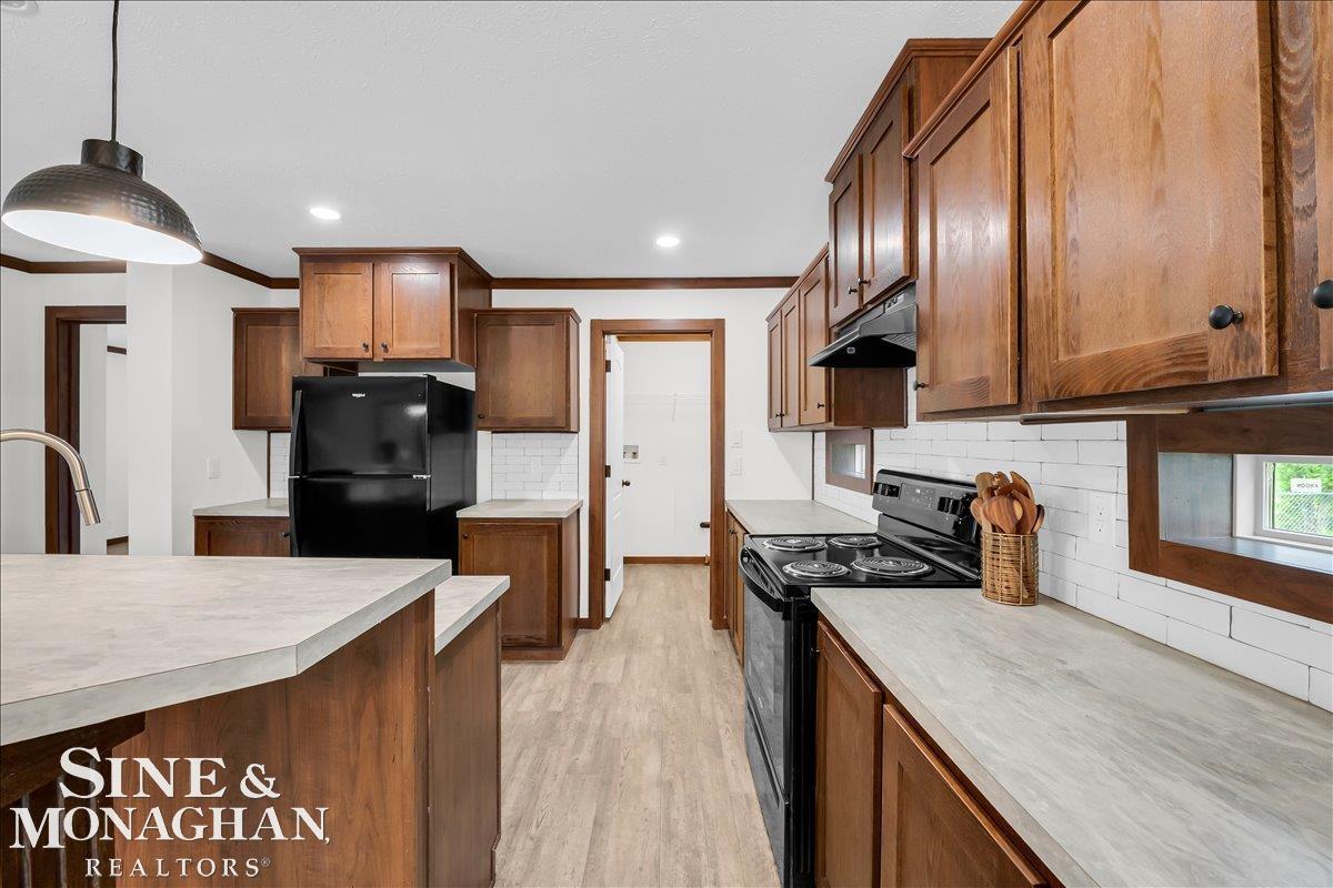 2060 Washington Street Property Photo 13