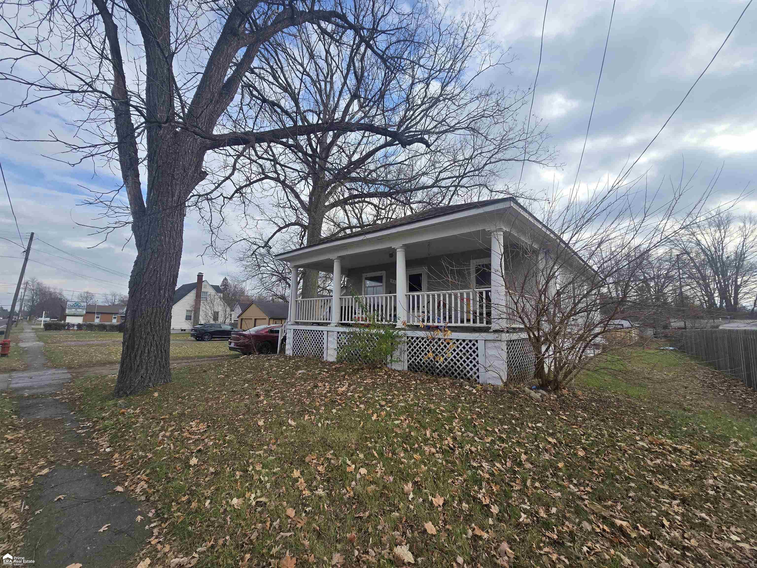 258 E State Road Property Photo 1