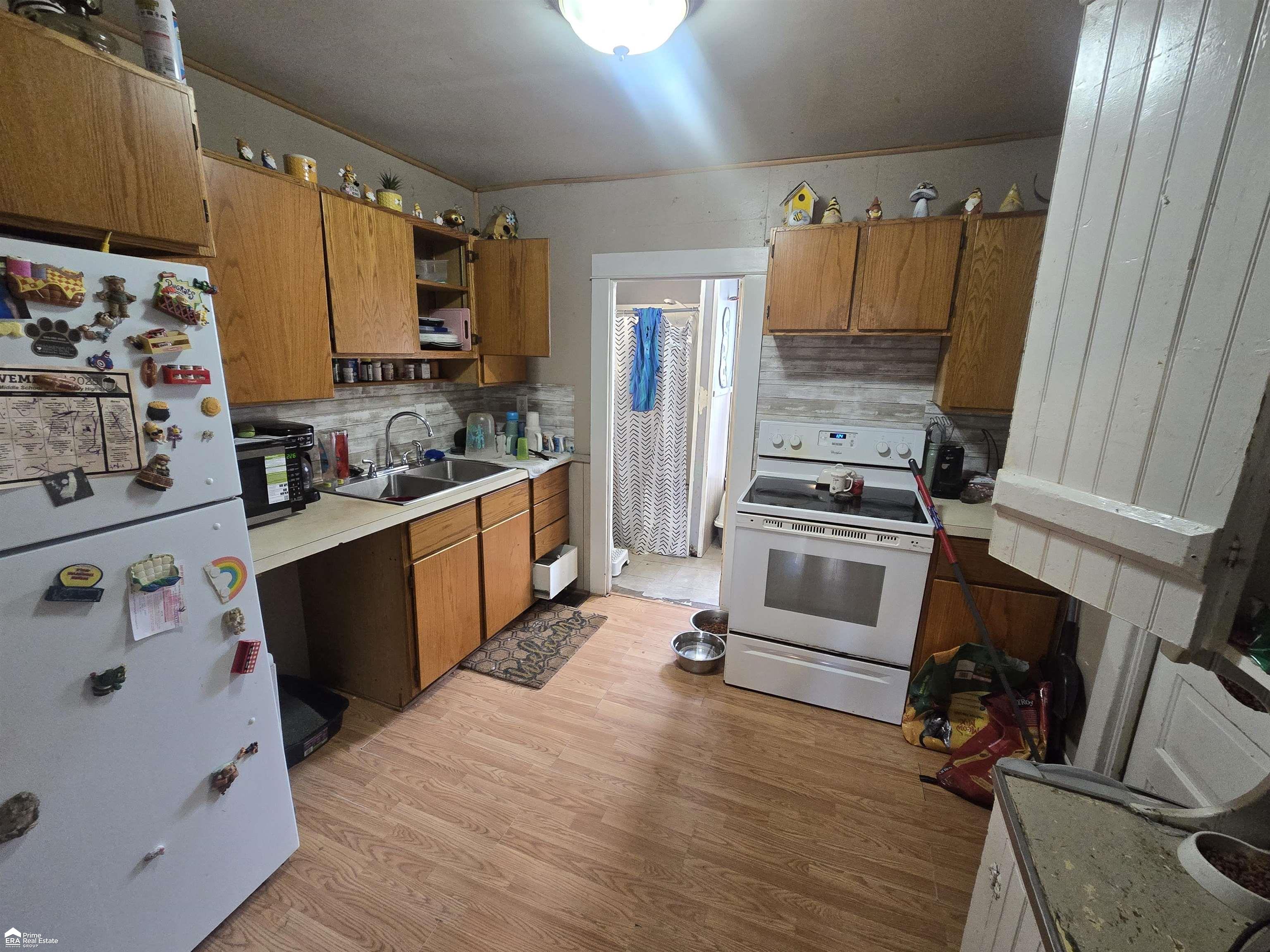 258 E State Road Property Photo 7