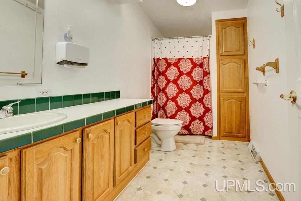 N4937 River Drive Property Photo 32
