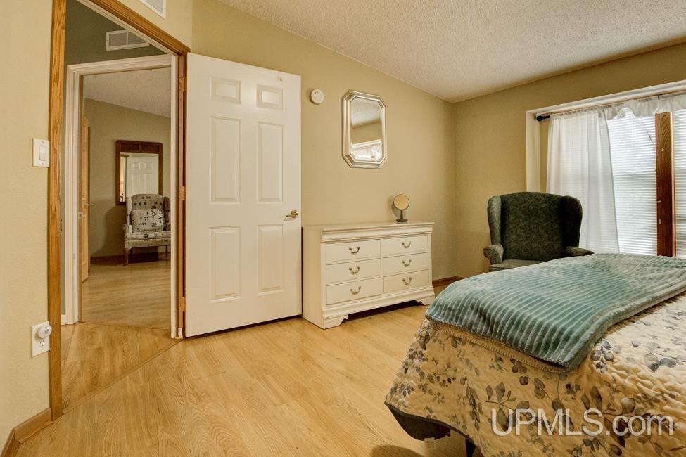 N4937 River Drive Property Photo 42