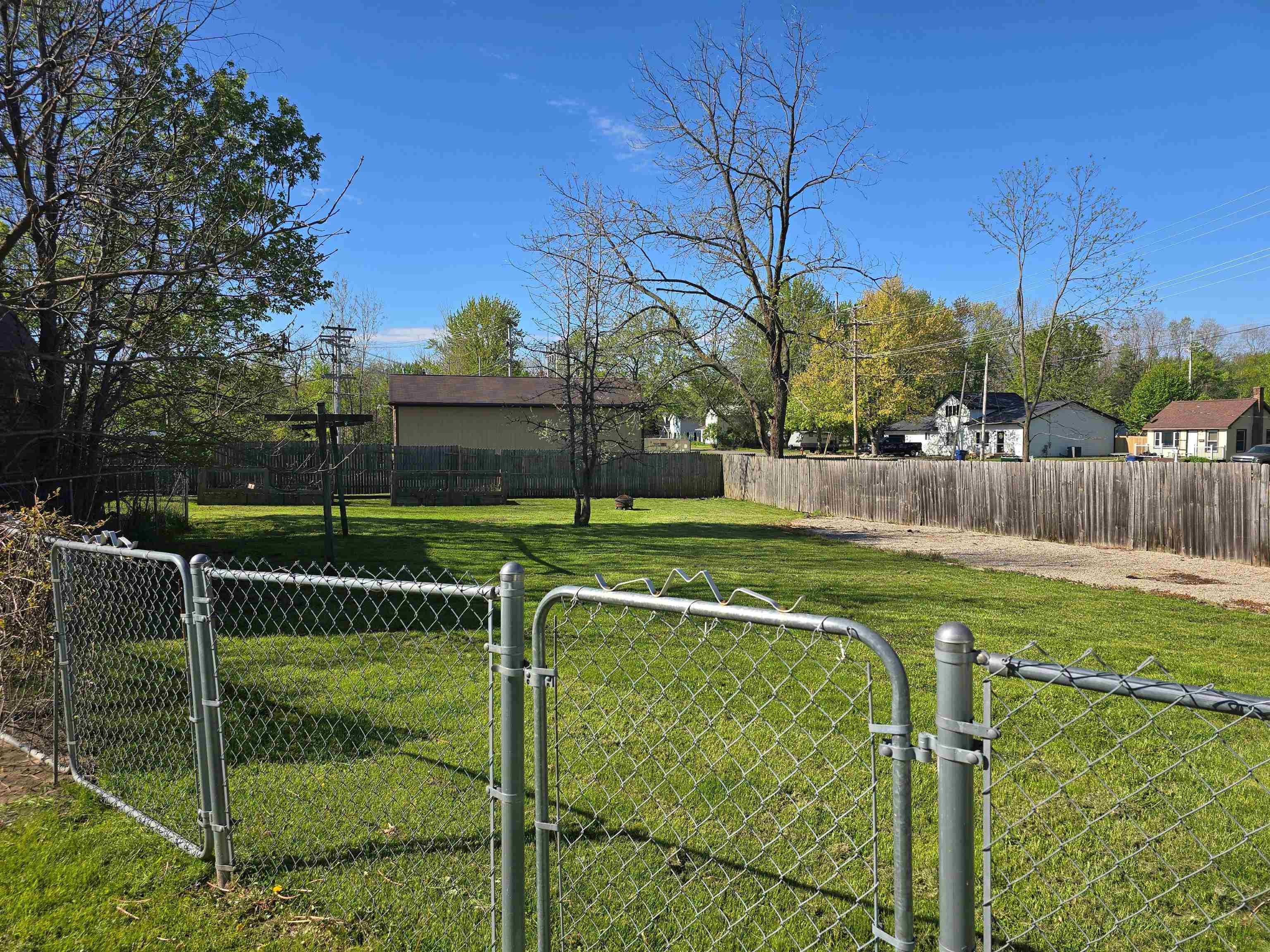 117 W Mcneil Street Property Photo 4