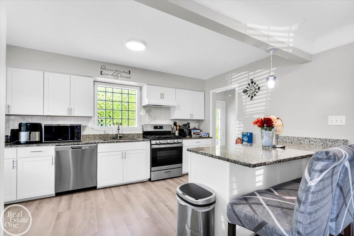 2024 Manchester Boulevard Property Photo 7
