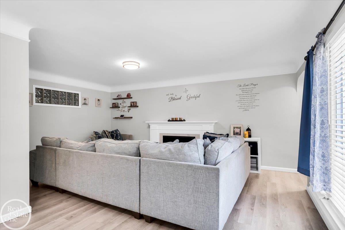 2024 Manchester Boulevard Property Photo 10