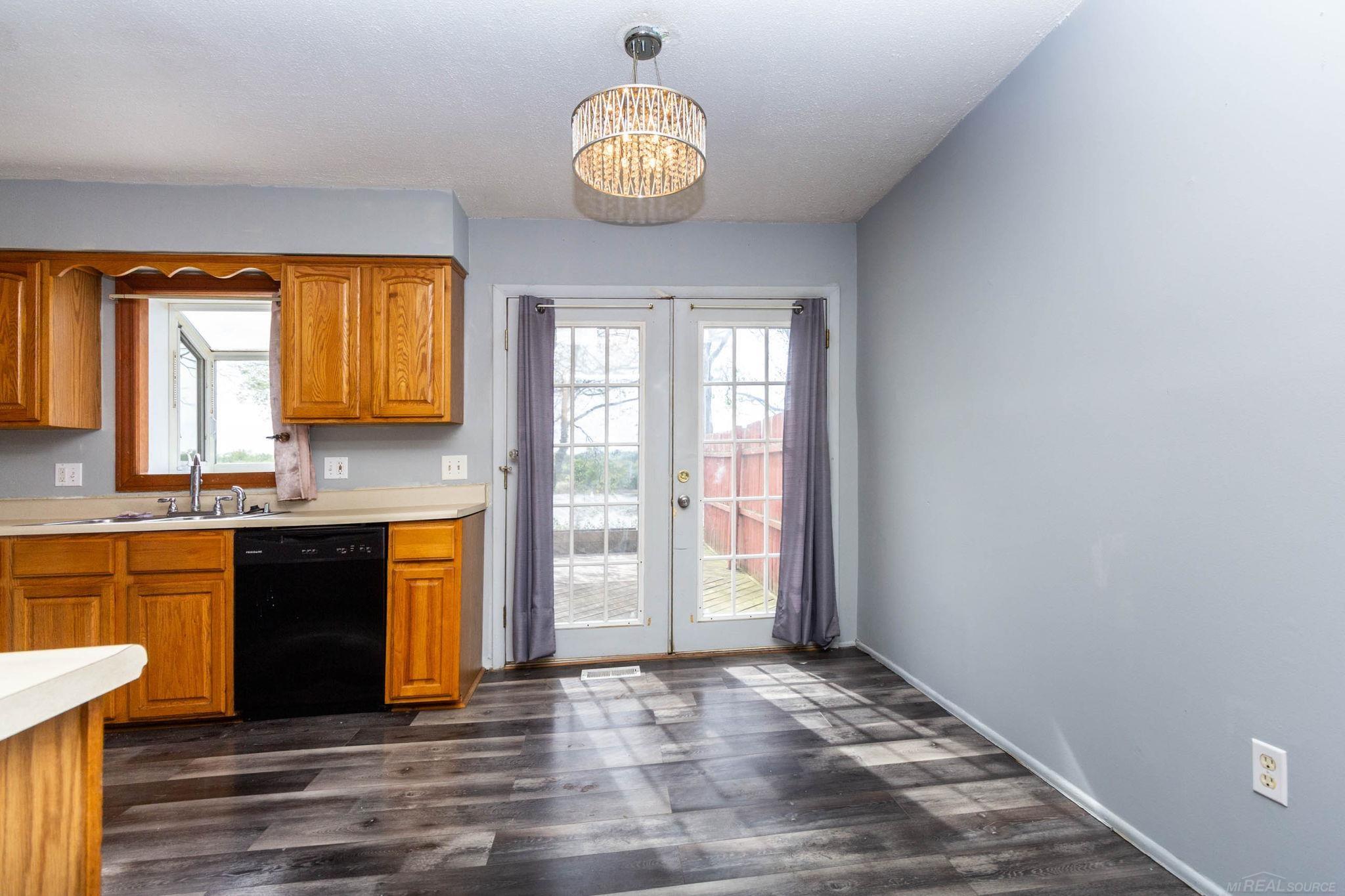 13281 Lake Point Boulevard Property Photo 10