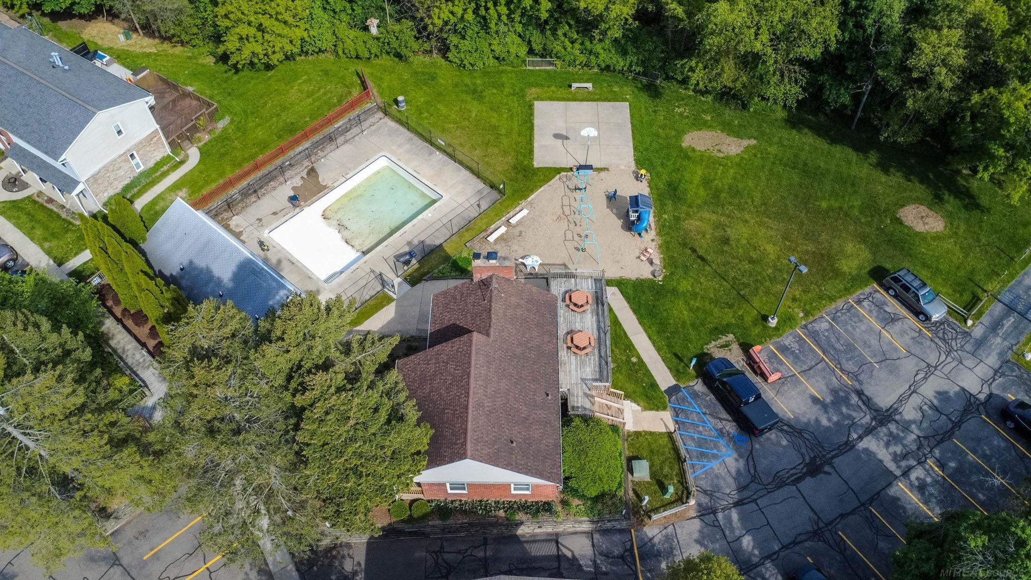 13281 Lake Point Boulevard Property Photo 45