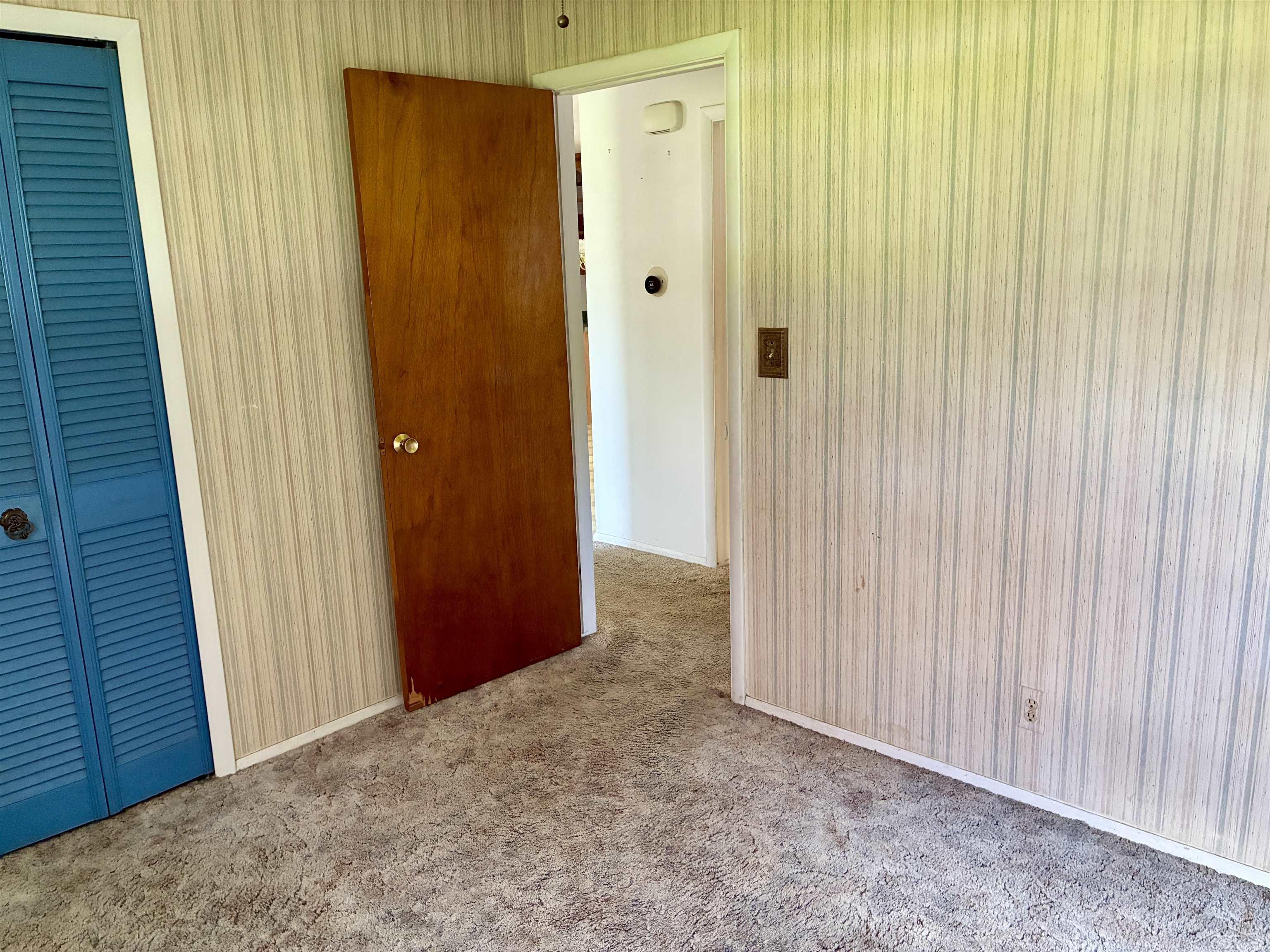 7178 London Drive Property Photo 29