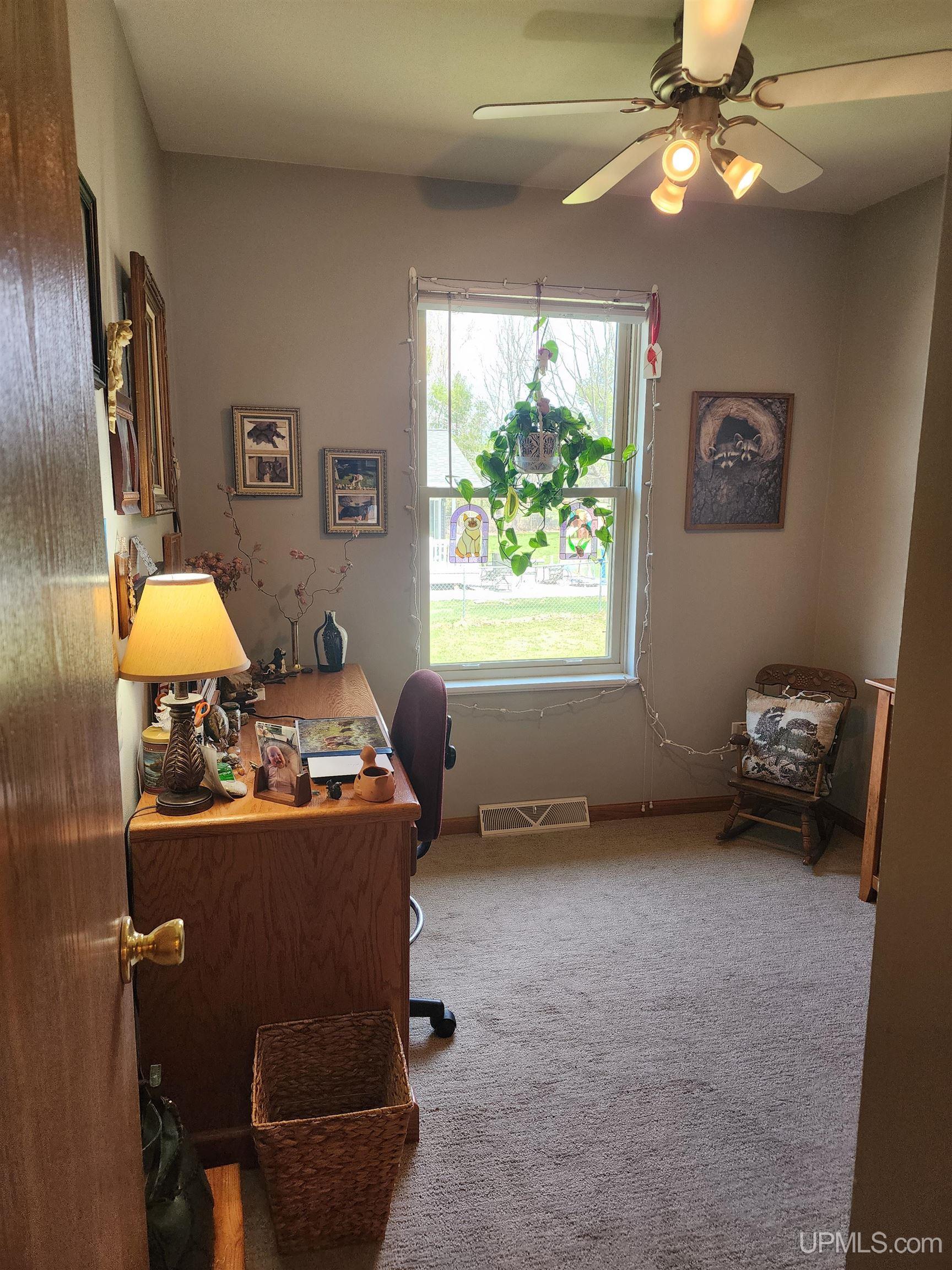 611 Oaklawn Drive Property Photo 26