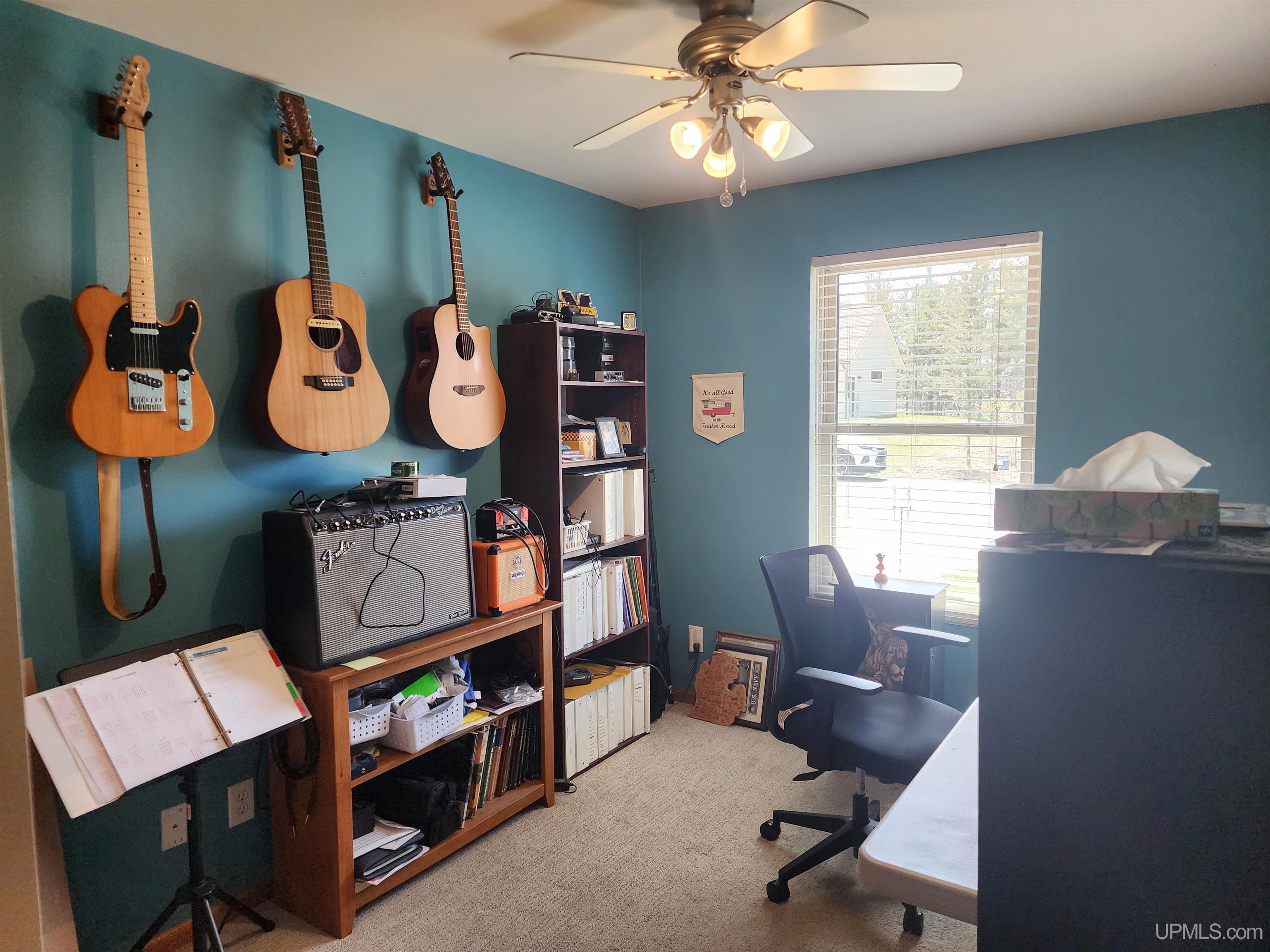 611 Oaklawn Drive Property Photo 32