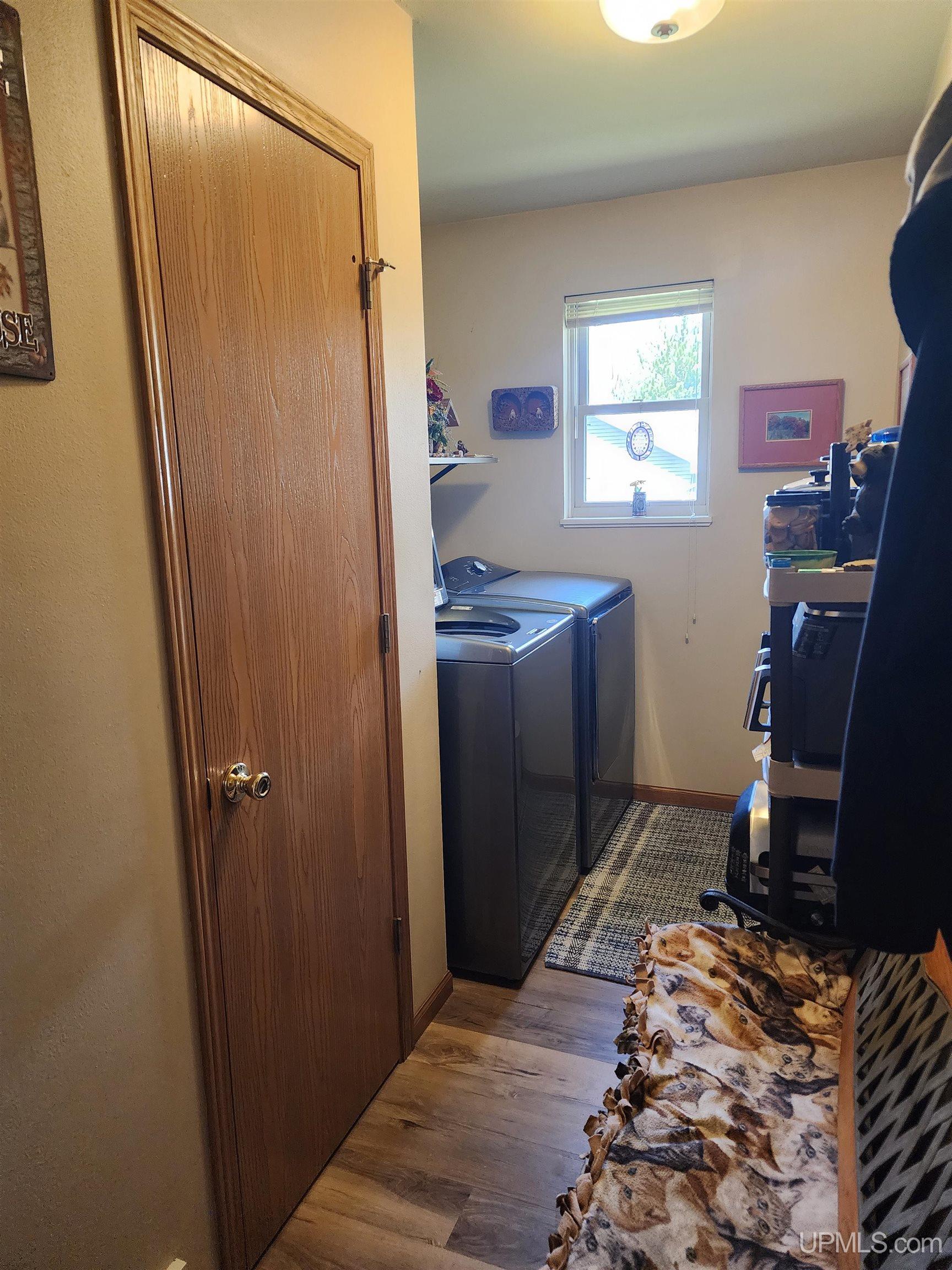 611 Oaklawn Drive Property Photo 37